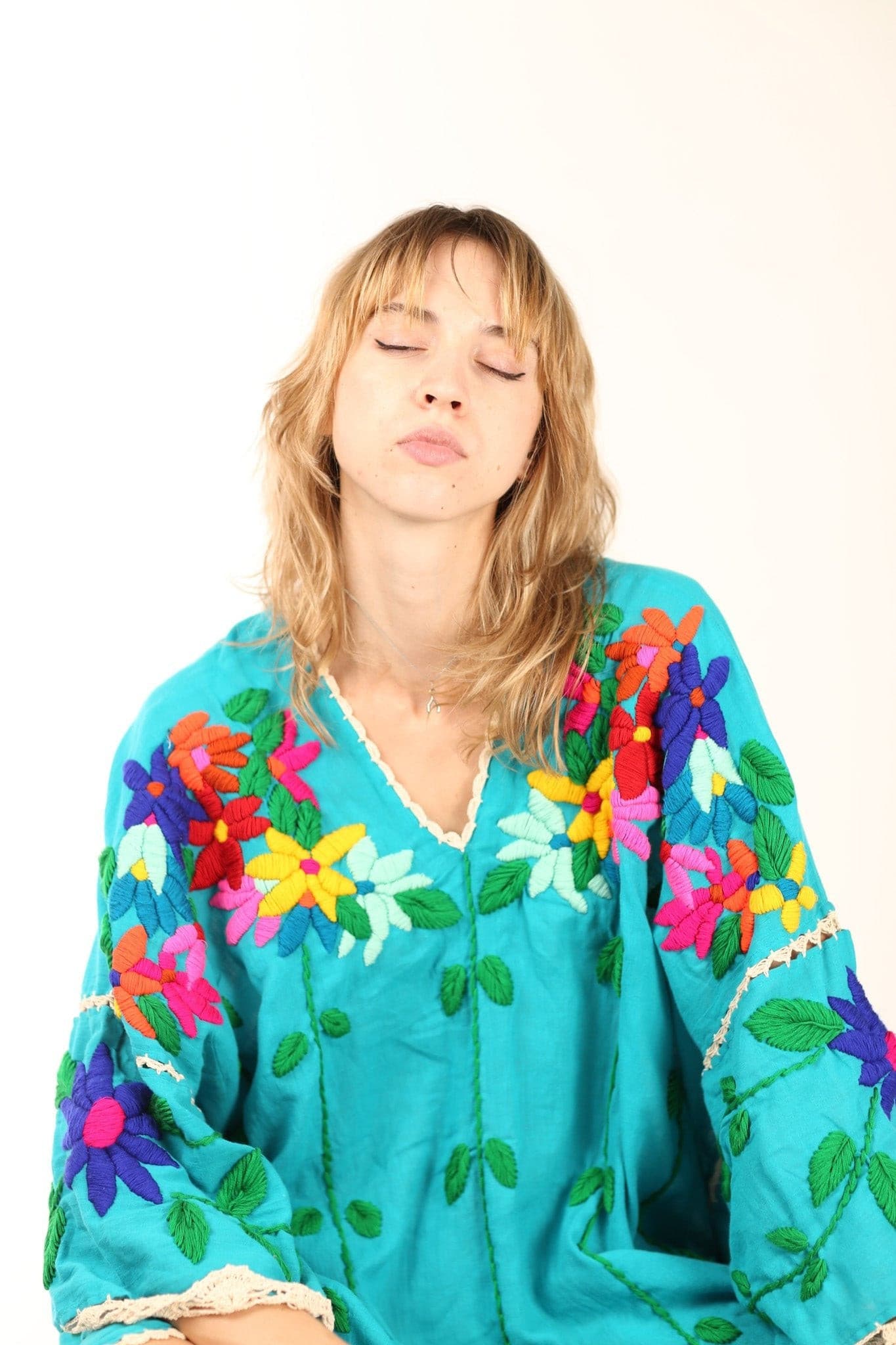 EMBROIDERED KAFTAN NATALIE - MOMO STUDIO BERLIN - Berlin Concept Store - sustainable & ethical fashion