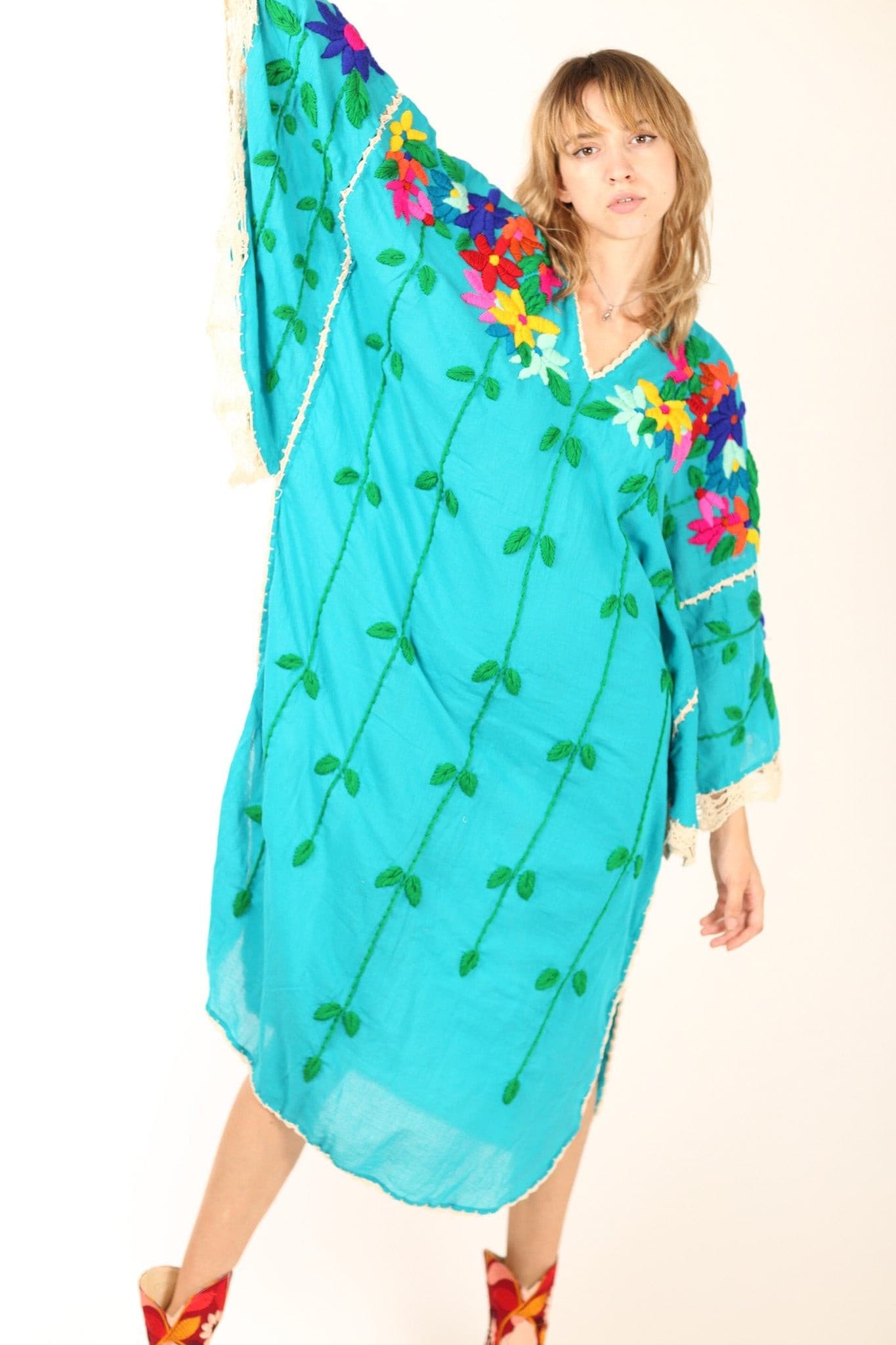 EMBROIDERED KAFTAN NATALIE - MOMO STUDIO BERLIN - Berlin Concept Store - sustainable & ethical fashion