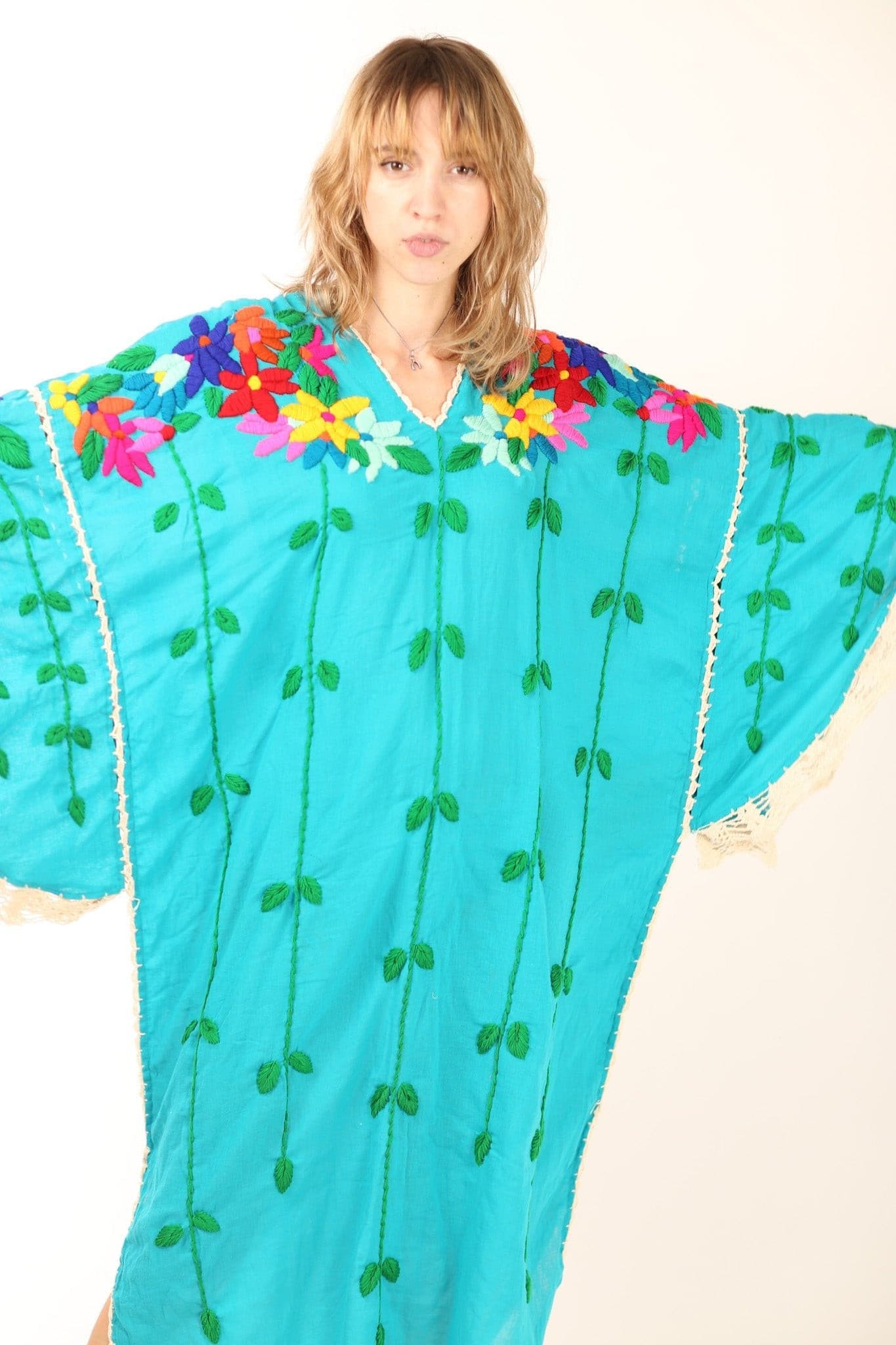 EMBROIDERED KAFTAN NATALIE - MOMO STUDIO BERLIN - Berlin Concept Store - sustainable & ethical fashion