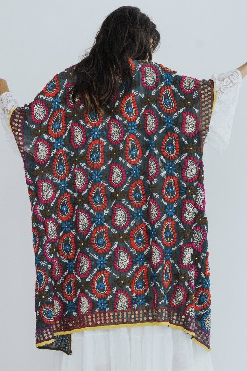 EMBROIDERED KAFTAN PILAR - MOMO STUDIO BERLIN - Berlin Concept Store - sustainable & ethical fashion