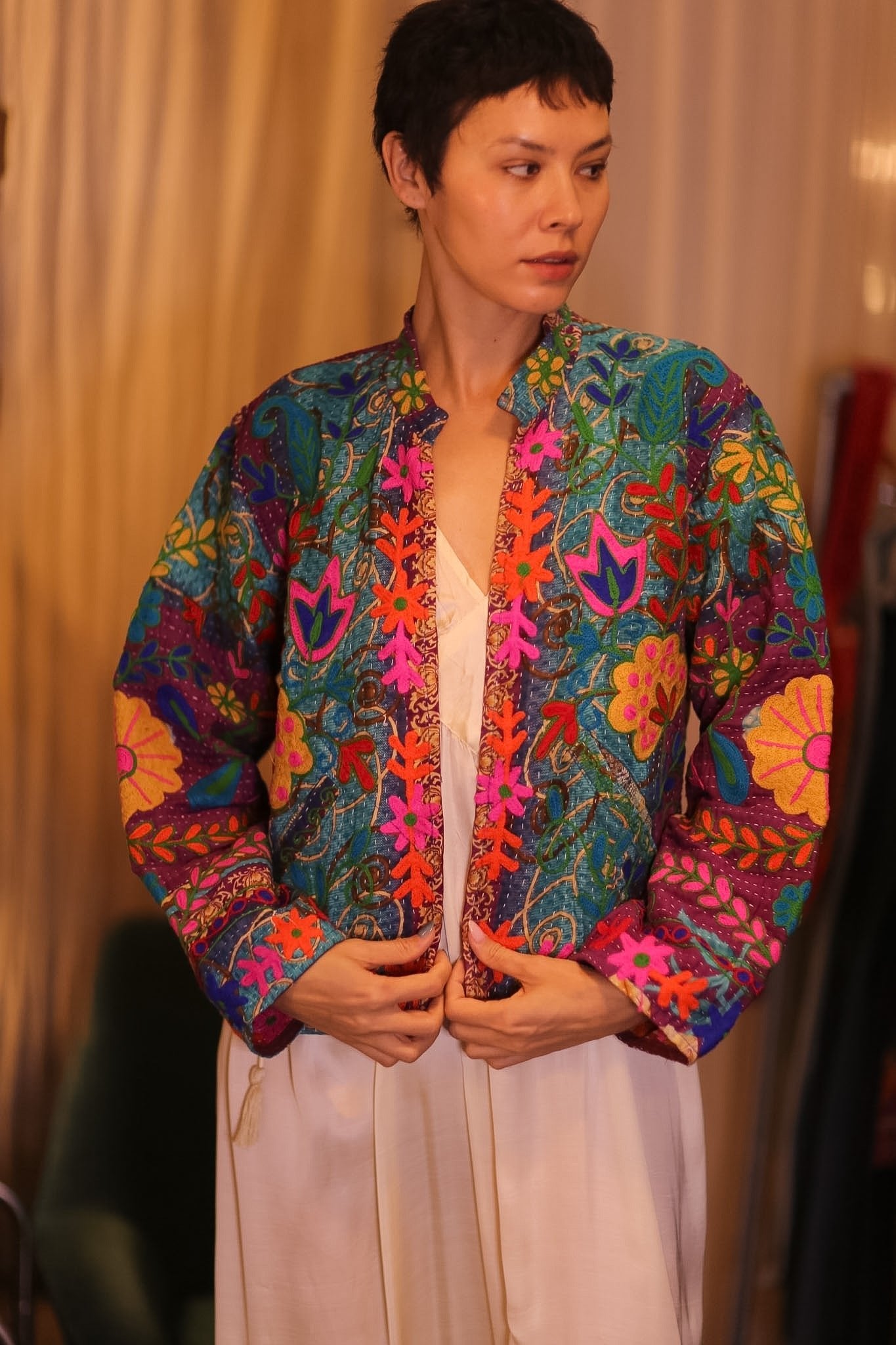 EMBROIDERED KANTHA SHORT COAT INGRID KOKSI - MOMO STUDIO BERLIN - Berlin Concept Store - sustainable & ethical fashion