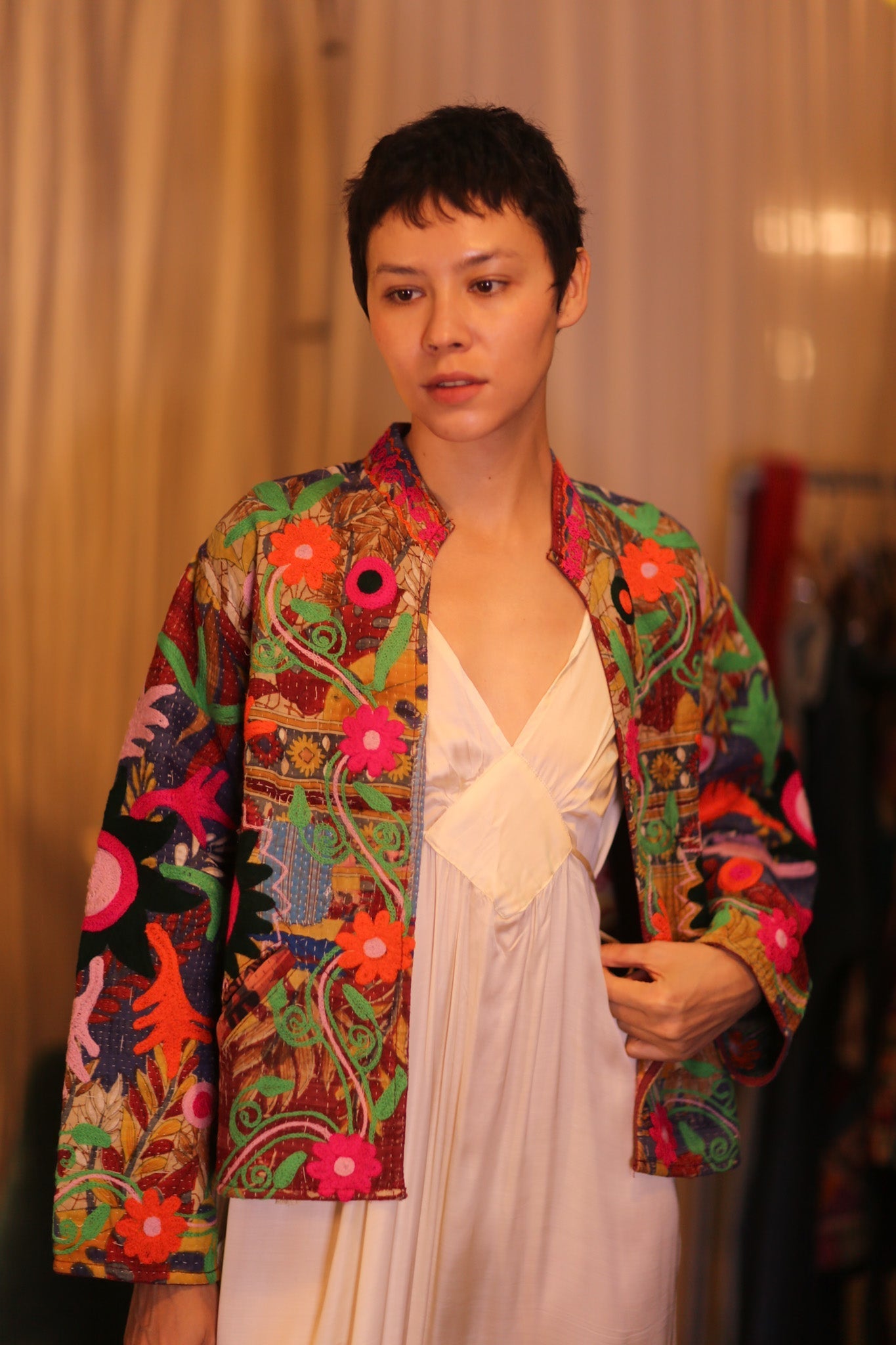 EMBROIDERED KANTHA SHORT COAT INGRID SETTAW - MOMO STUDIO BERLIN - Berlin Concept Store - sustainable & ethical fashion