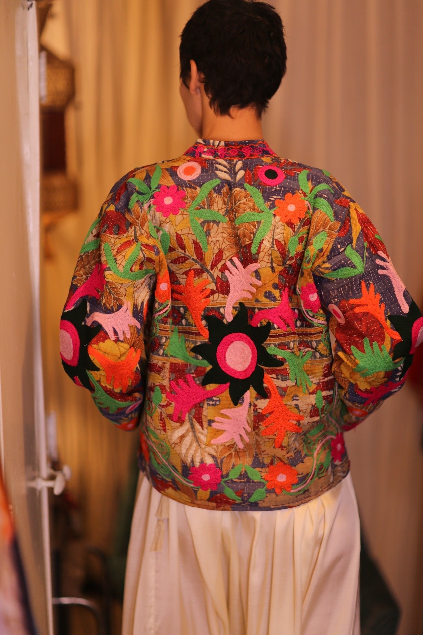 EMBROIDERED KANTHA SHORT COAT INGRID SETTAW - MOMO STUDIO BERLIN - Berlin Concept Store - sustainable & ethical fashion
