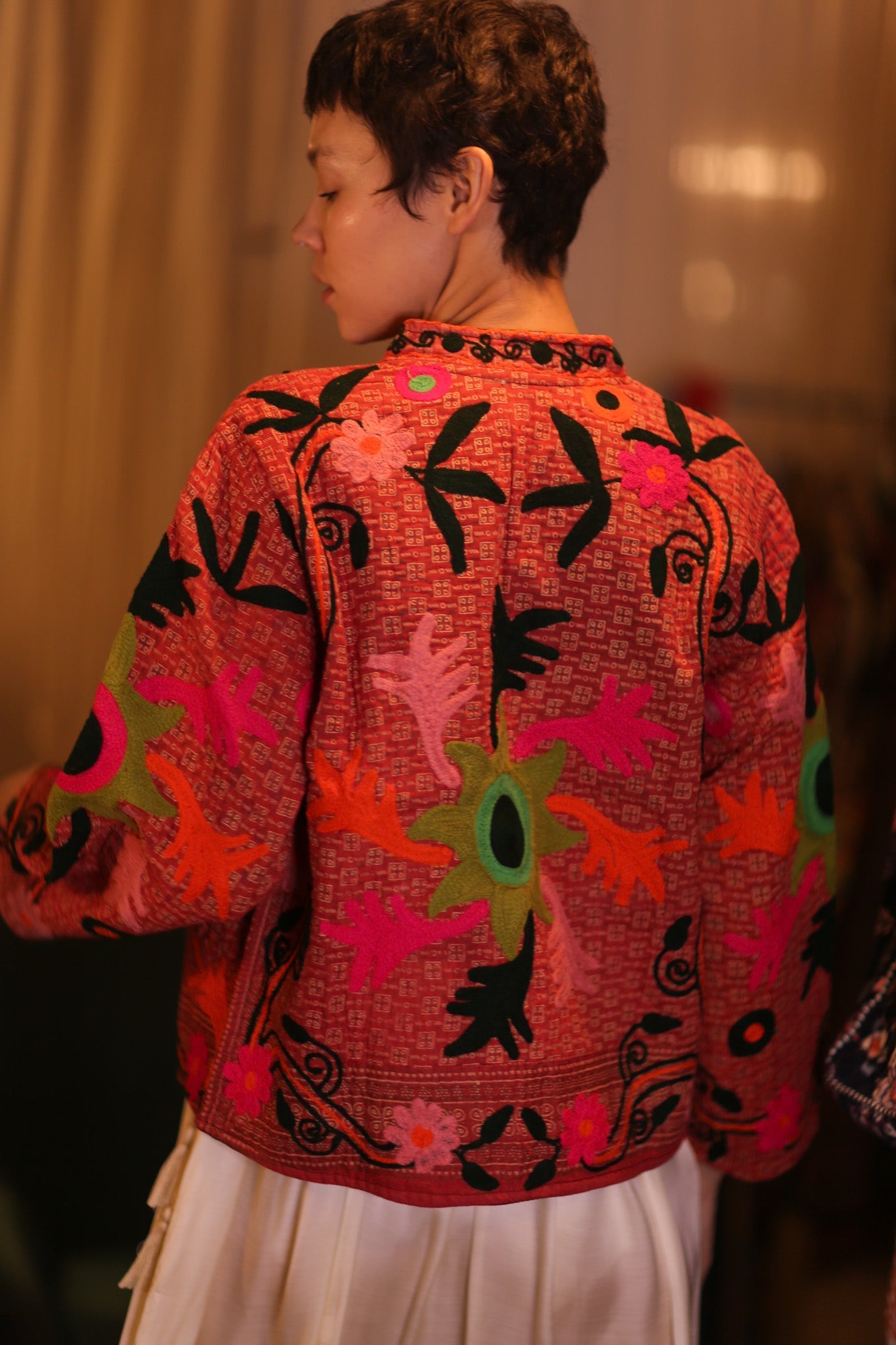 EMBROIDERED KANTHA SHORT COAT INGRIDI NARKI - MOMO STUDIO BERLIN - Berlin Concept Store - sustainable & ethical fashion