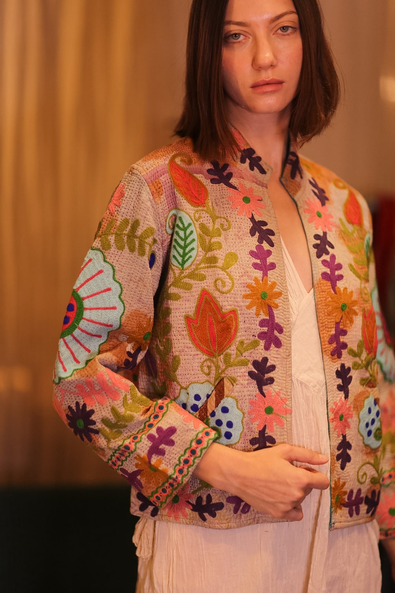 EMBROIDERED KANTHA SHORT JACKET INGRID KYARPAN - MOMO STUDIO BERLIN - Berlin Concept Store - sustainable & ethical fashion