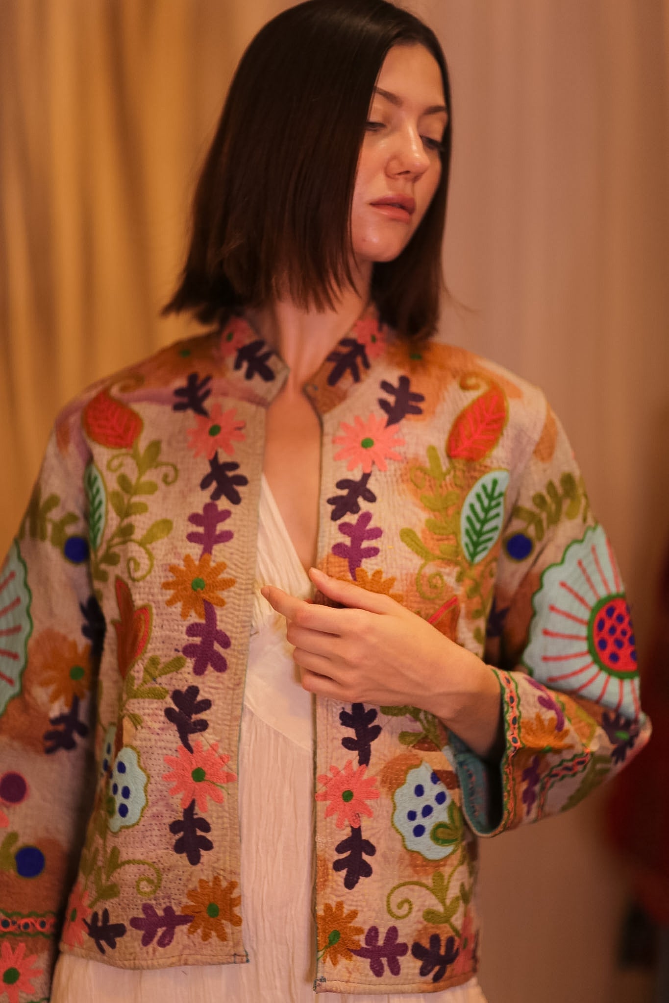 EMBROIDERED KANTHA SHORT JACKET INGRID KYARPAN - MOMO STUDIO BERLIN - Berlin Concept Store - sustainable & ethical fashion