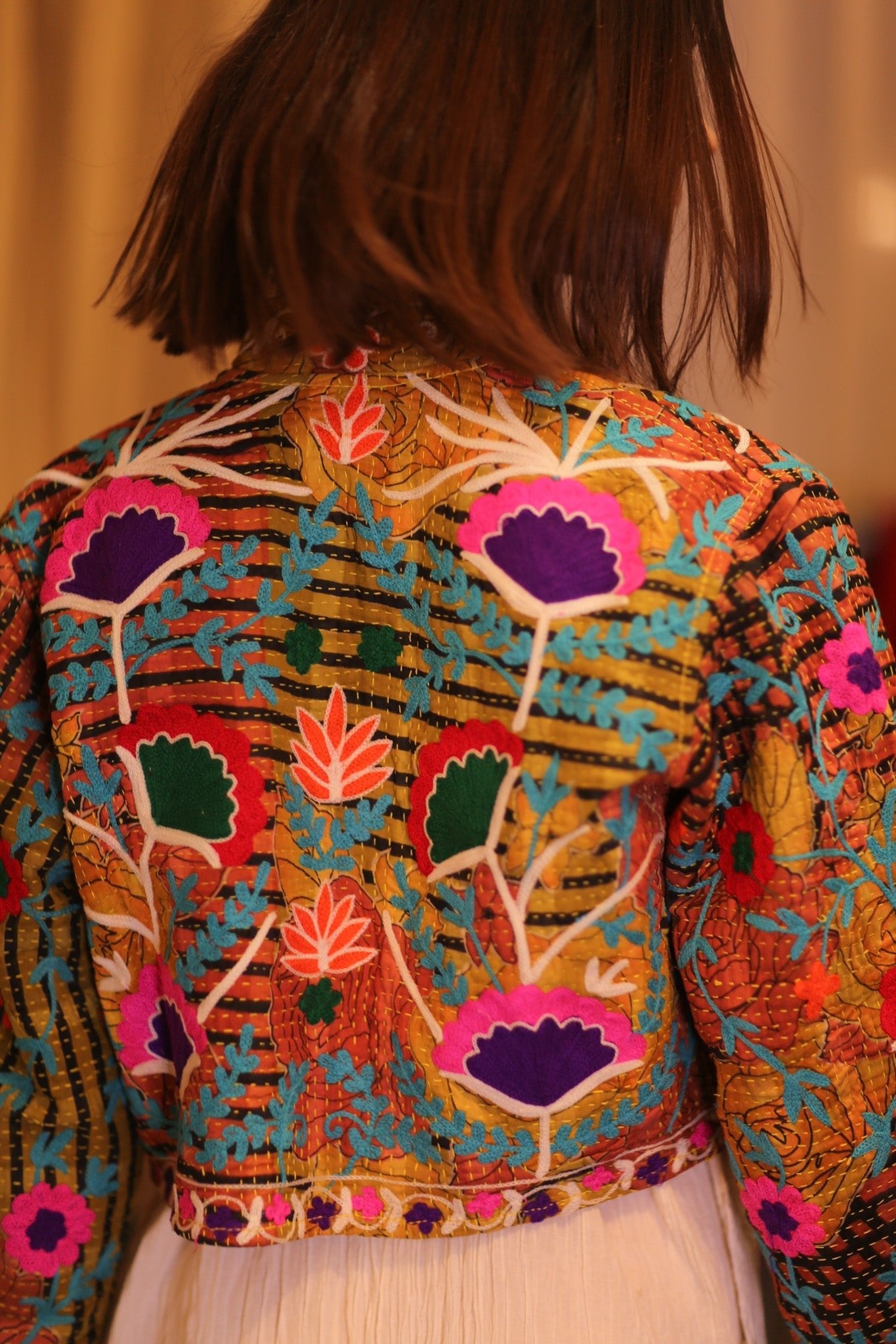 EMBROIDERED KANTHA SHORT JACKET INGRID PANNWE - MOMO STUDIO BERLIN - Berlin Concept Store - sustainable & ethical fashion