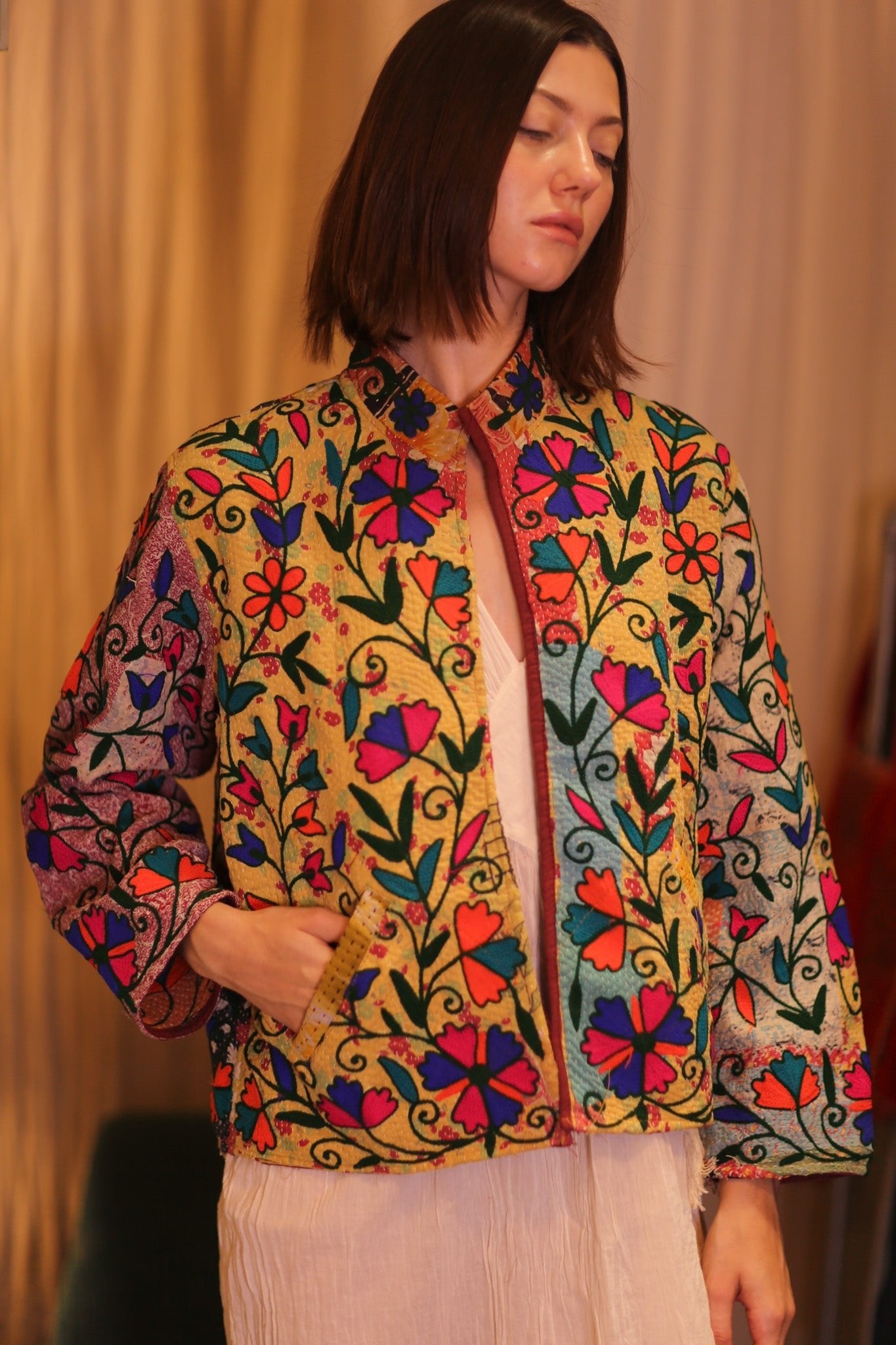 EMBROIDERED KANTHA SHORTJACKET INGRID PAUNGPE - MOMO STUDIO BERLIN - Berlin Concept Store - sustainable & ethical fashion