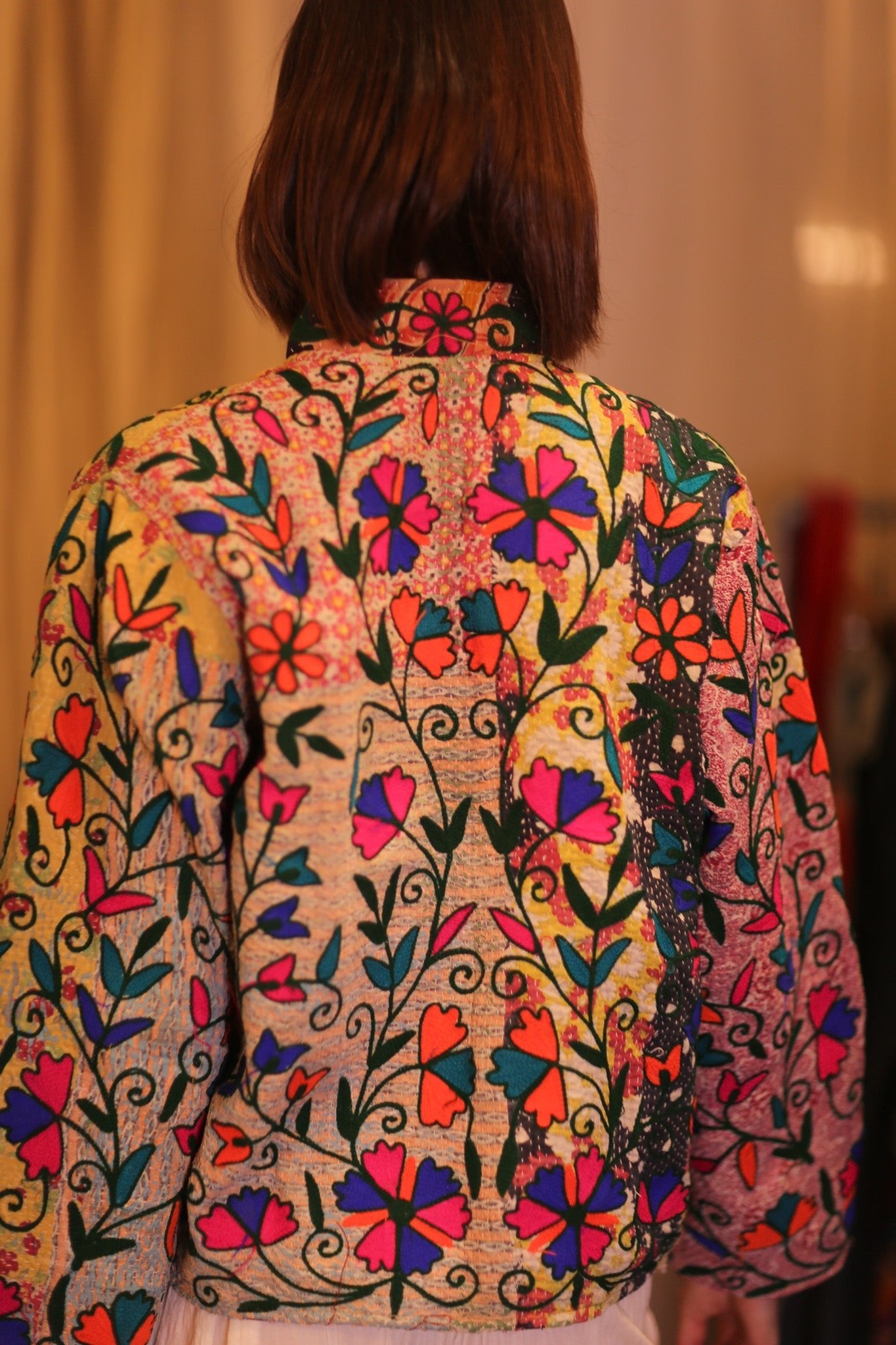 EMBROIDERED KANTHA SHORTJACKET INGRID PAUNGPE - MOMO STUDIO BERLIN - Berlin Concept Store - sustainable & ethical fashion