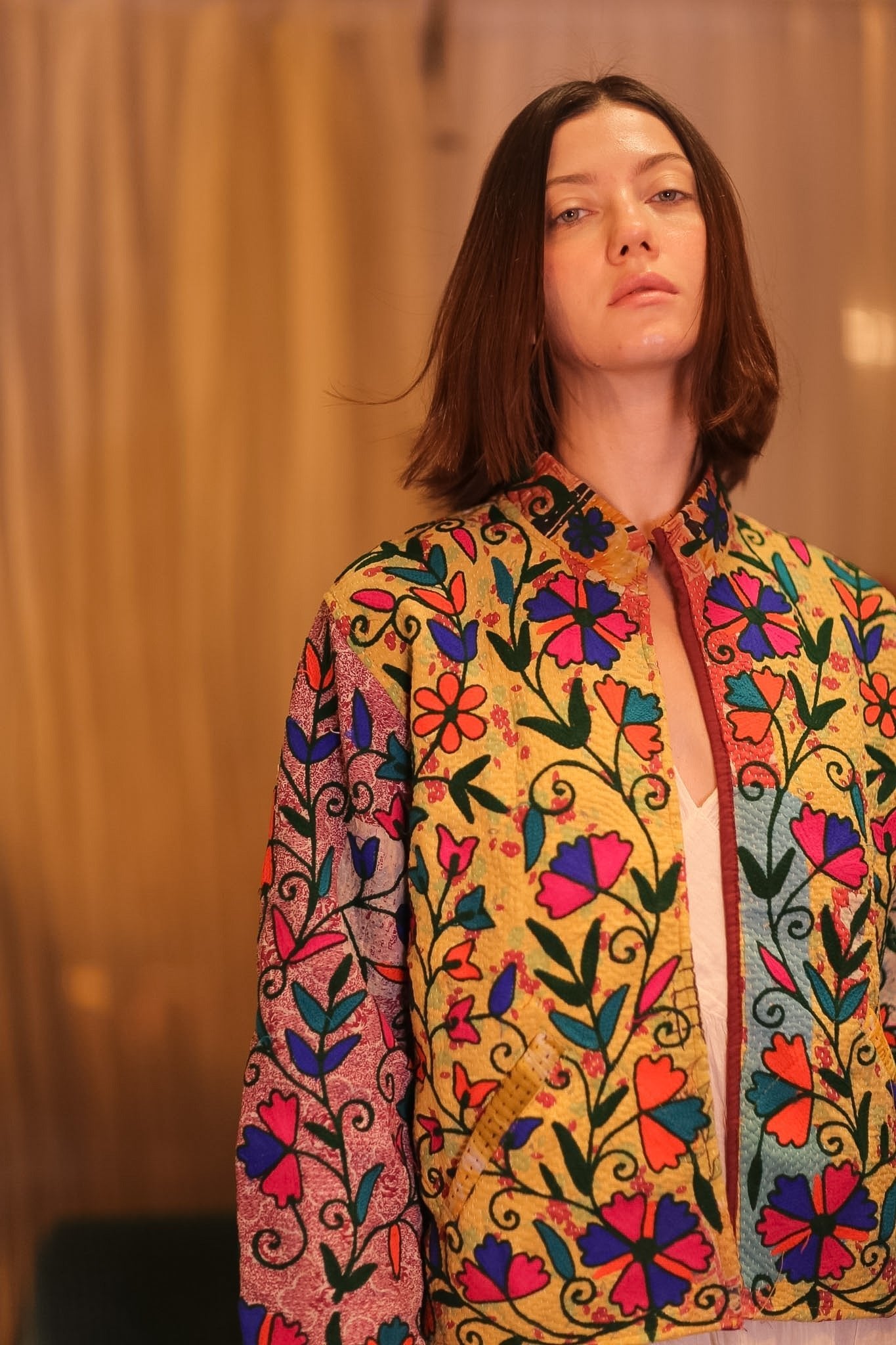 EMBROIDERED KANTHA SHORTJACKET INGRID PAUNGPE - MOMO STUDIO BERLIN - Berlin Concept Store - sustainable & ethical fashion
