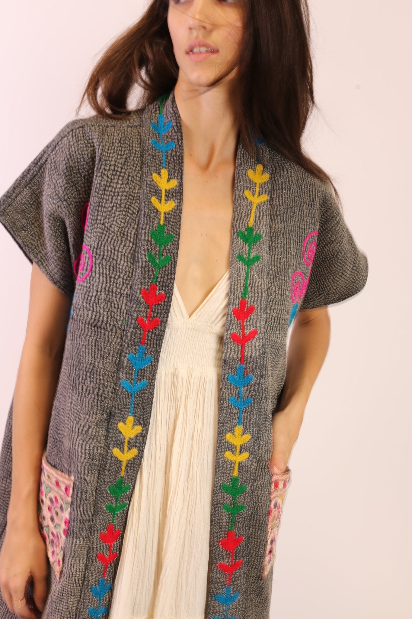 EMBROIDERED KIMONO HARIA - MOMO STUDIO BERLIN - Berlin Concept Store - sustainable & ethical fashion