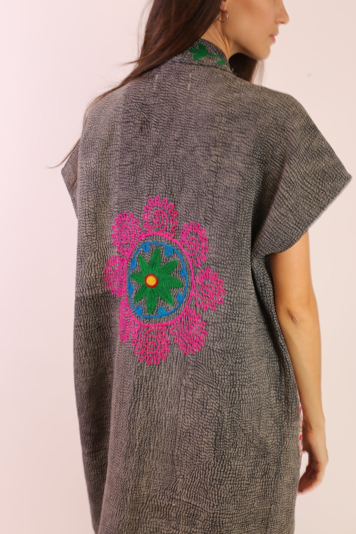 EMBROIDERED KIMONO HARIA - MOMO STUDIO BERLIN - Berlin Concept Store - sustainable & ethical fashion