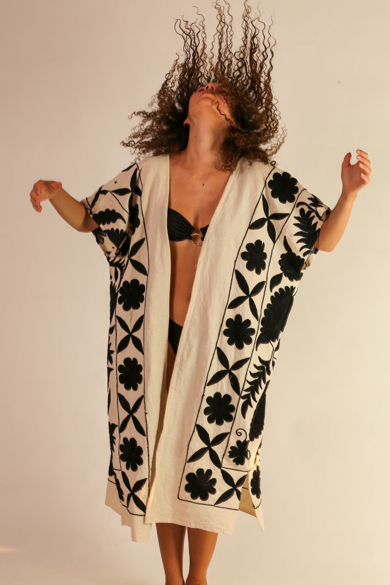 EMBROIDERED KIMONO LUNA - MOMO STUDIO BERLIN - Berlin Concept Store - sustainable & ethical fashion