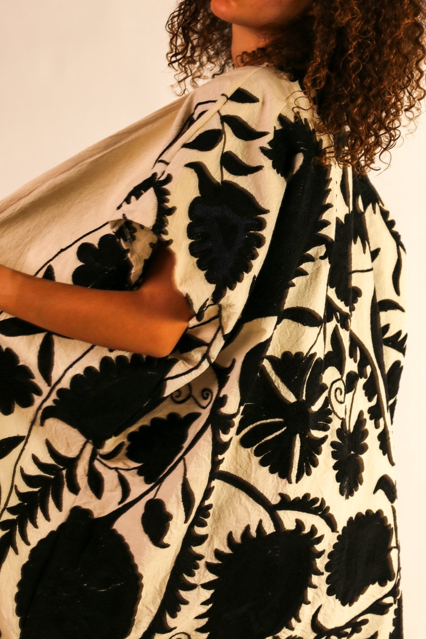 EMBROIDERED KIMONO LUNA - MOMO STUDIO BERLIN - Berlin Concept Store - sustainable & ethical fashion