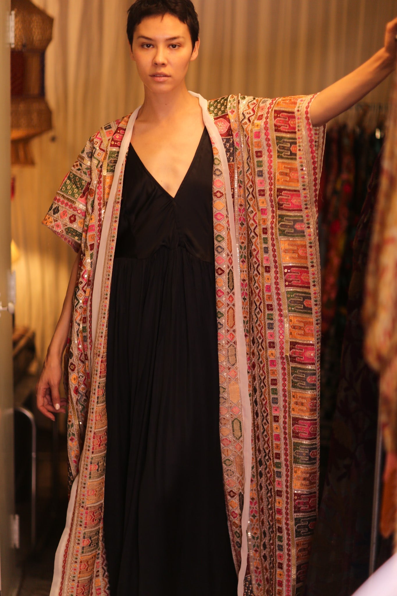 EMBROIDERED KIMONO SILK SUNOSCH - MOMO STUDIO BERLIN - Berlin Concept Store - sustainable & ethical fashion