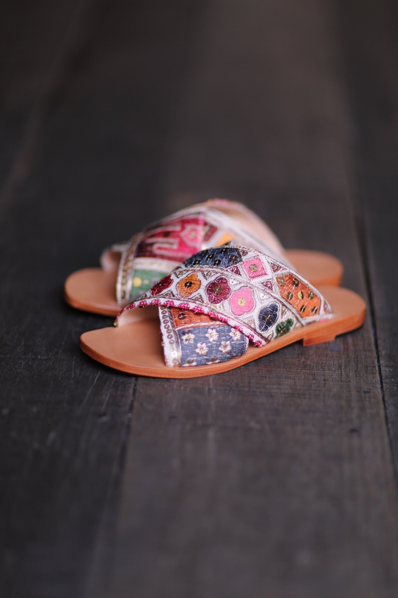 EMBROIDERED LEATHER SLIP ON SANDALS TRIBECA - MOMO STUDIO BERLIN - Berlin Concept Store - sustainable & ethical fashion