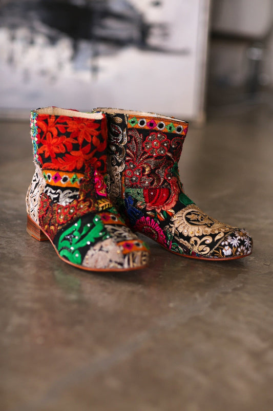 EMBROIDERED PATCHWORK BOOTS ROMY - MOMO STUDIO BERLIN - Berlin Concept Store - sustainable & ethical fashion