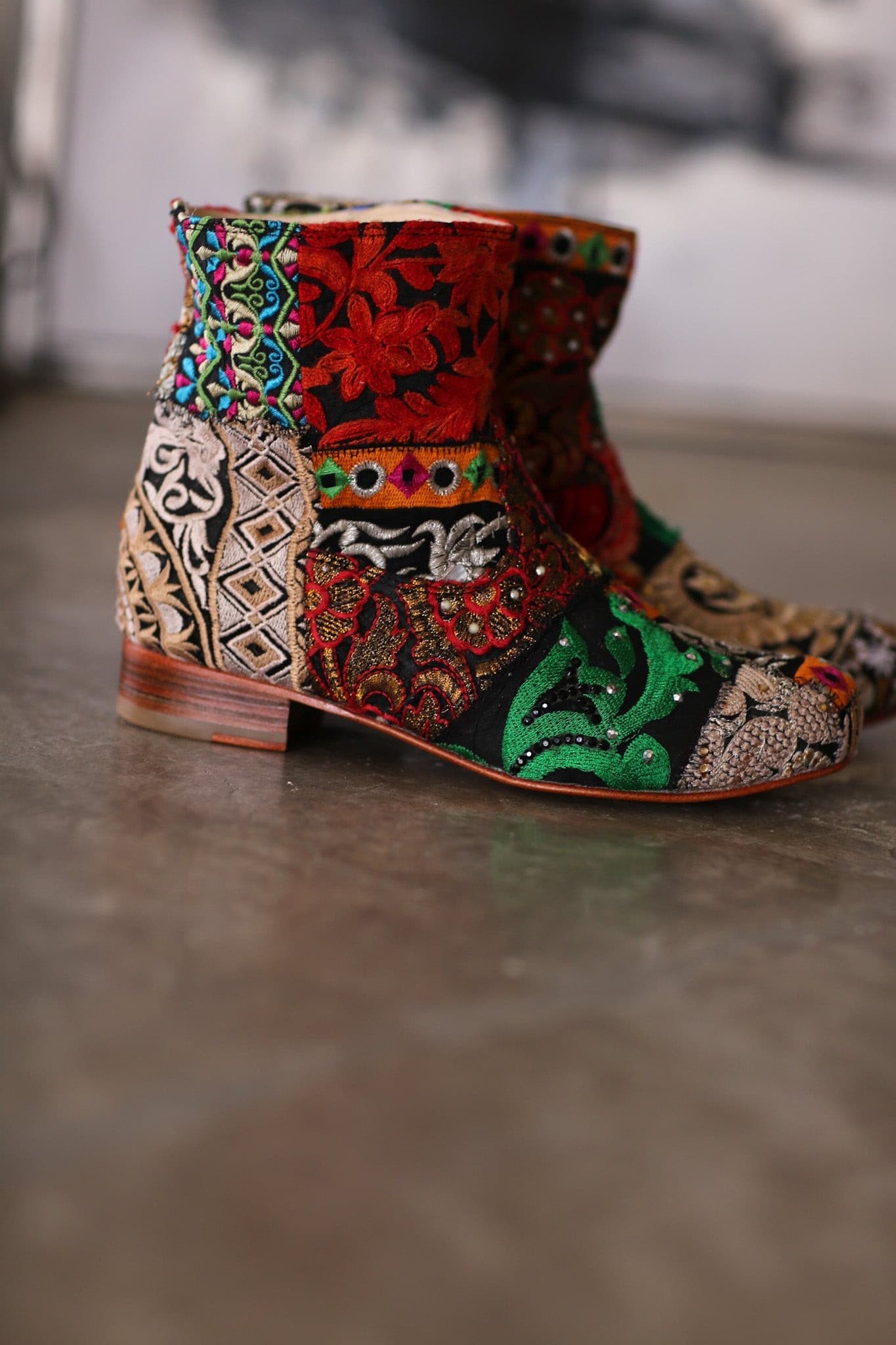 EMBROIDERED PATCHWORK BOOTS ROMY - MOMO STUDIO BERLIN - Berlin Concept Store - sustainable & ethical fashion