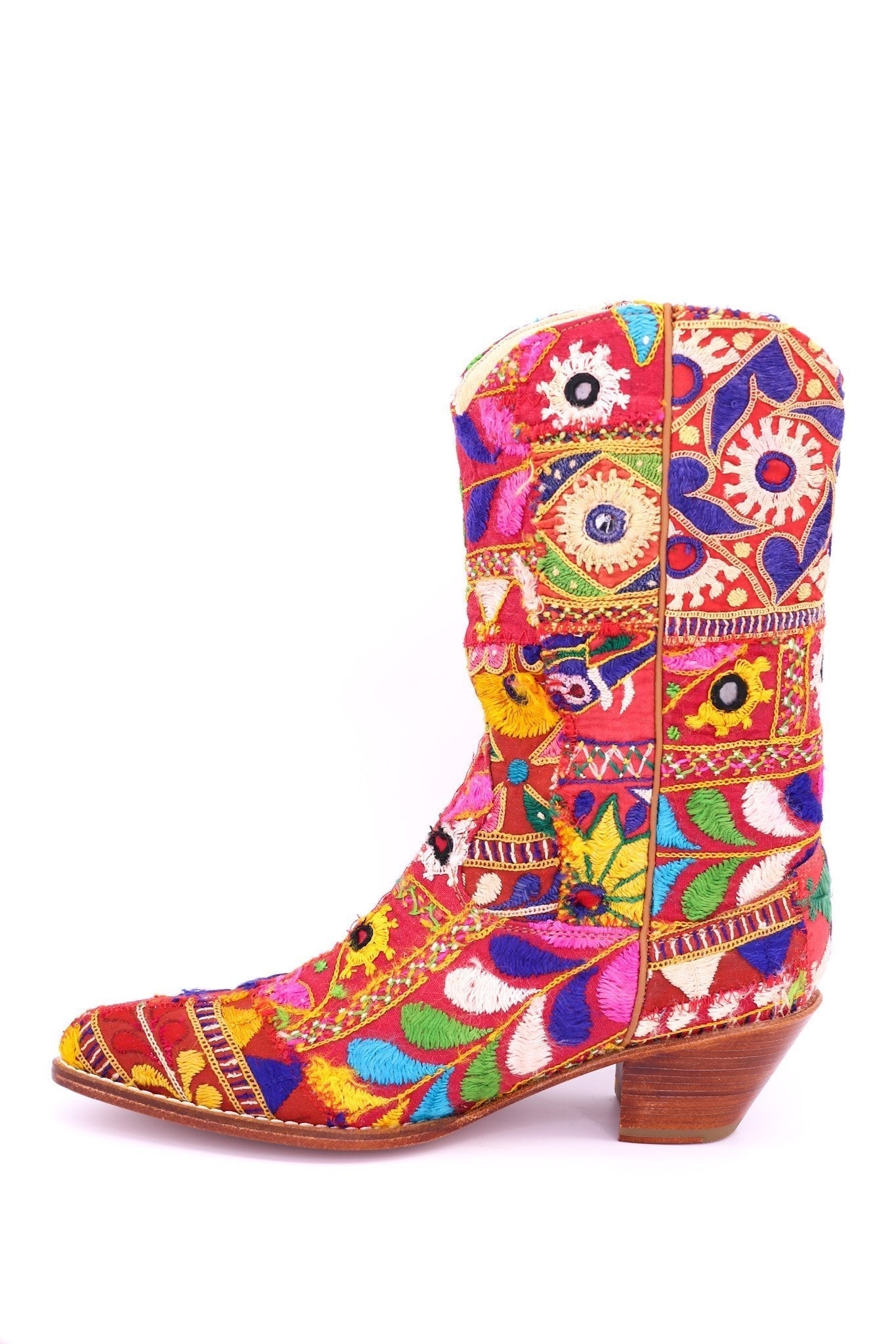 EMBROIDERED PATCHWORK BOOTS SAMSARA - MOMO STUDIO BERLIN - Berlin Concept Store - sustainable & ethical fashion