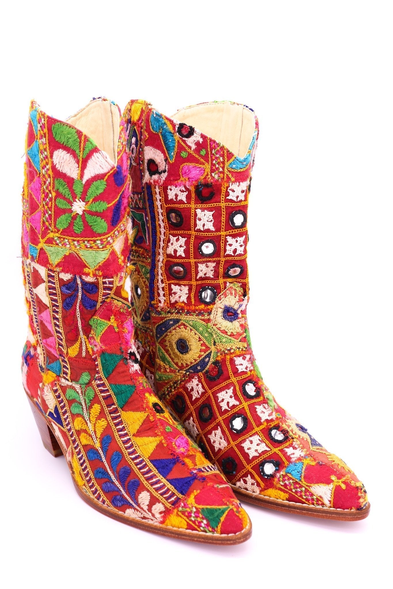 EMBROIDERED PATCHWORK BOOTS SAMSARA - MOMO STUDIO BERLIN - Berlin Concept Store - sustainable & ethical fashion