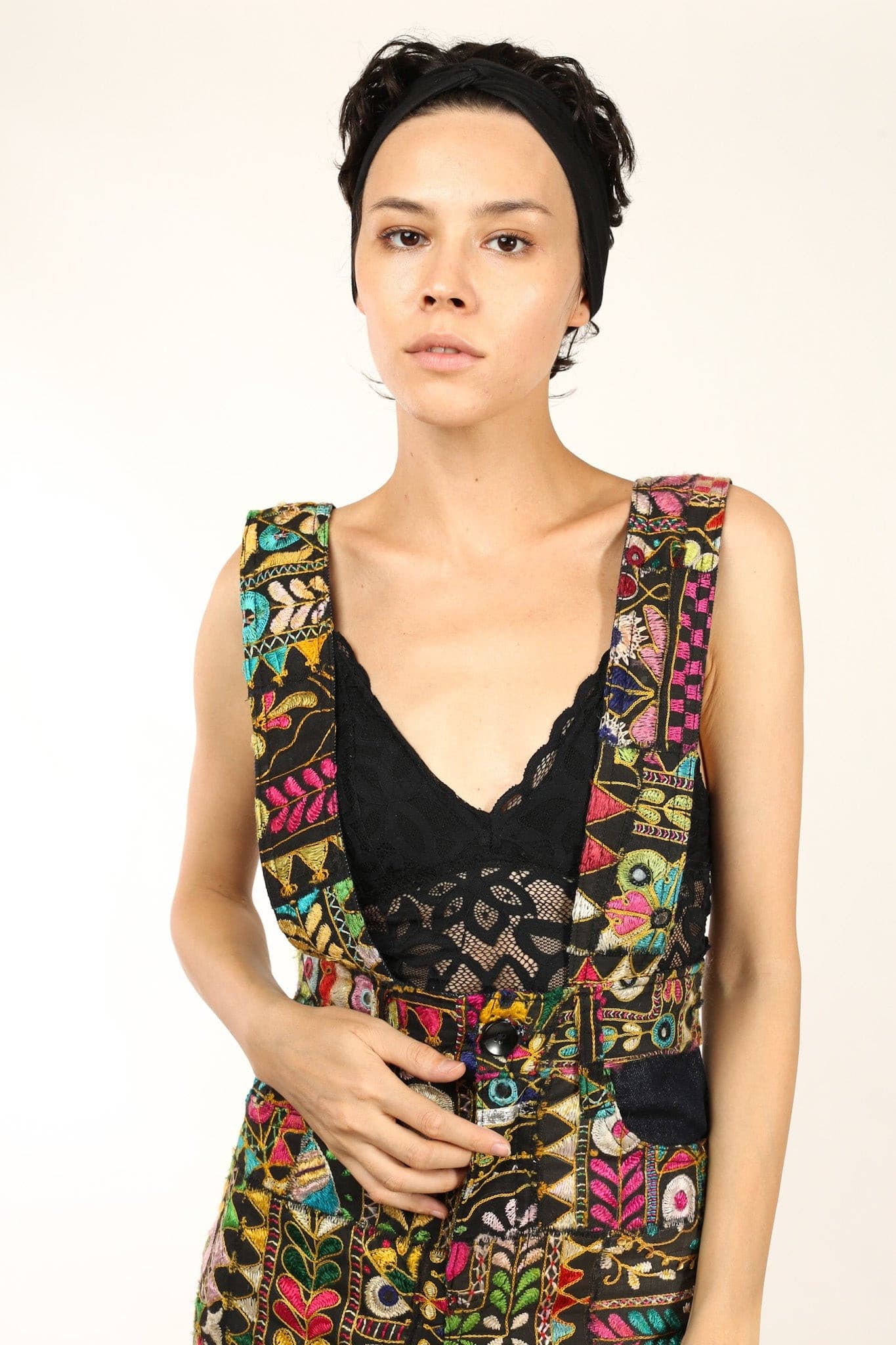 EMBROIDERED PATCHWORK JUMPSUIT HENRY - MOMO STUDIO BERLIN - Berlin Concept Store - sustainable & ethical fashion