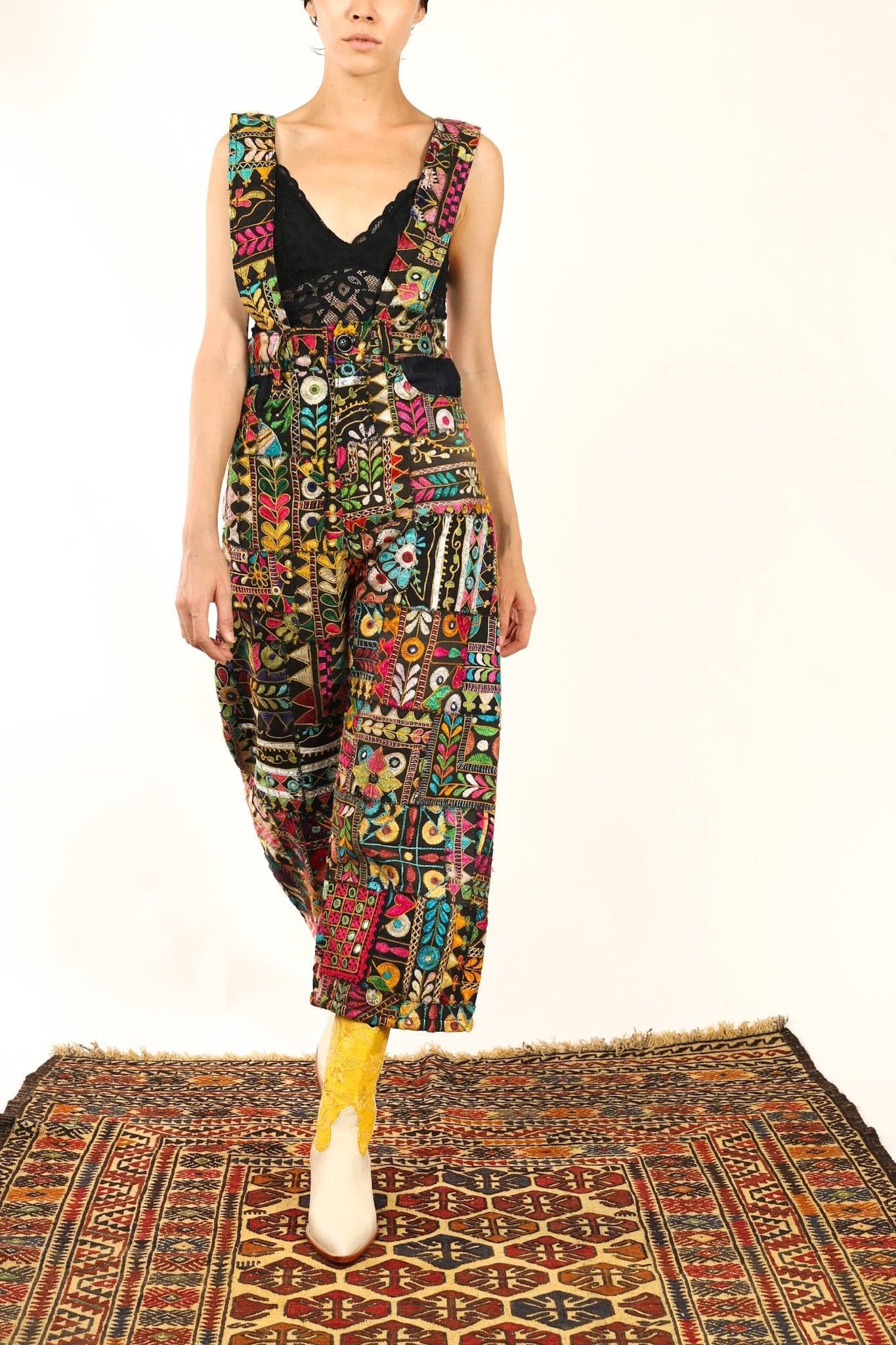 EMBROIDERED PATCHWORK JUMPSUIT HENRY - MOMO STUDIO BERLIN - Berlin Concept Store - sustainable & ethical fashion