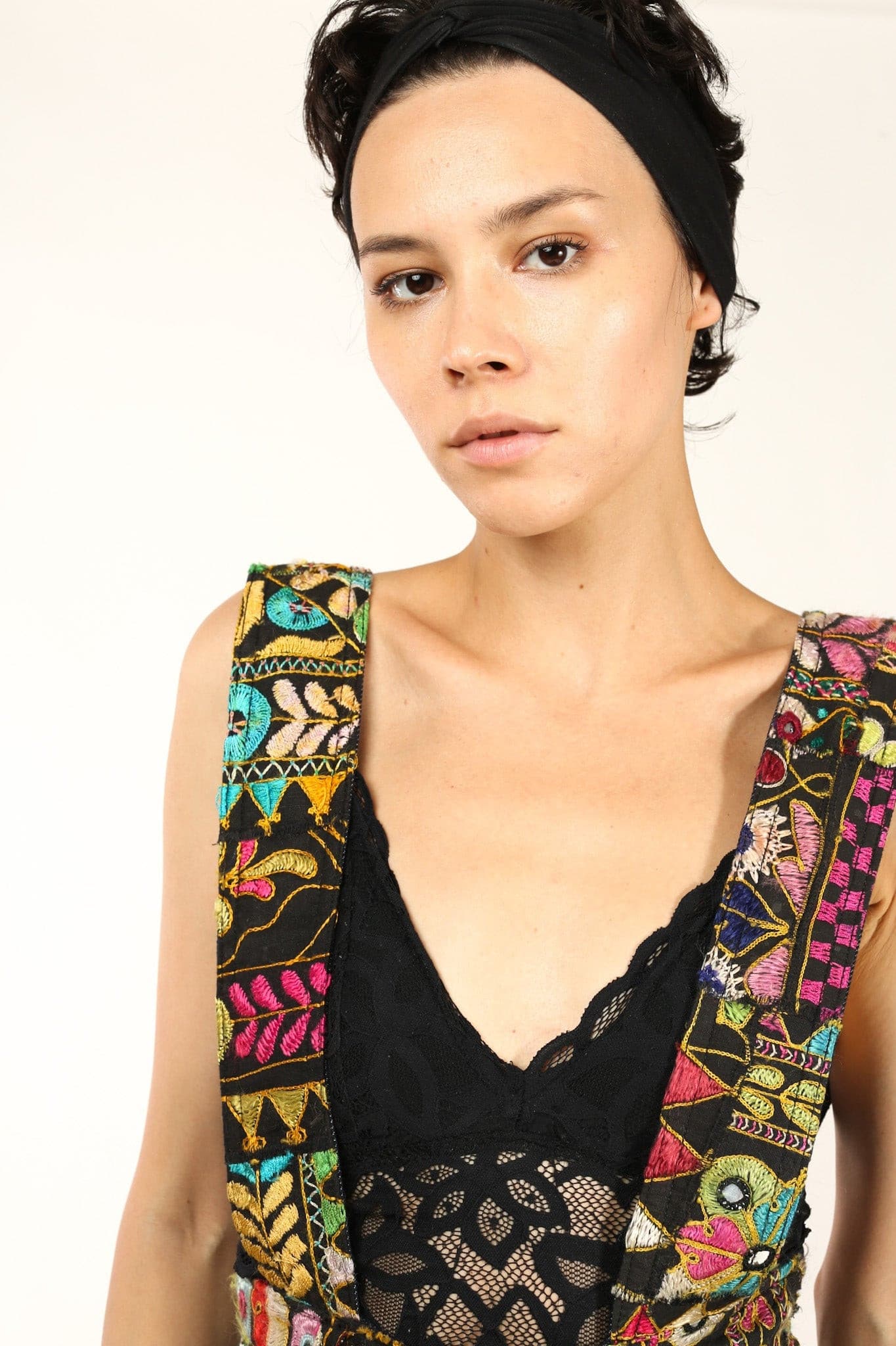 EMBROIDERED PATCHWORK JUMPSUIT HENRY - MOMO STUDIO BERLIN - Berlin Concept Store - sustainable & ethical fashion