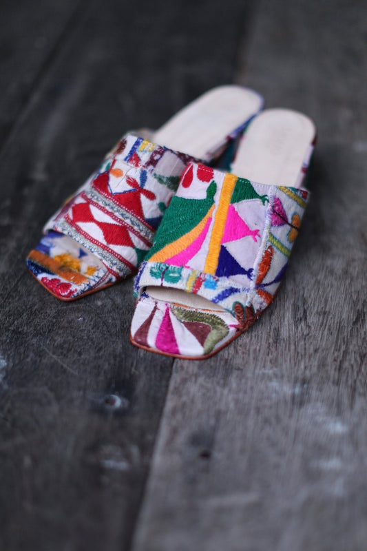 EMBROIDERED PATCHWORK MULES LULU - MOMO STUDIO BERLIN - Berlin Concept Store - sustainable & ethical fashion