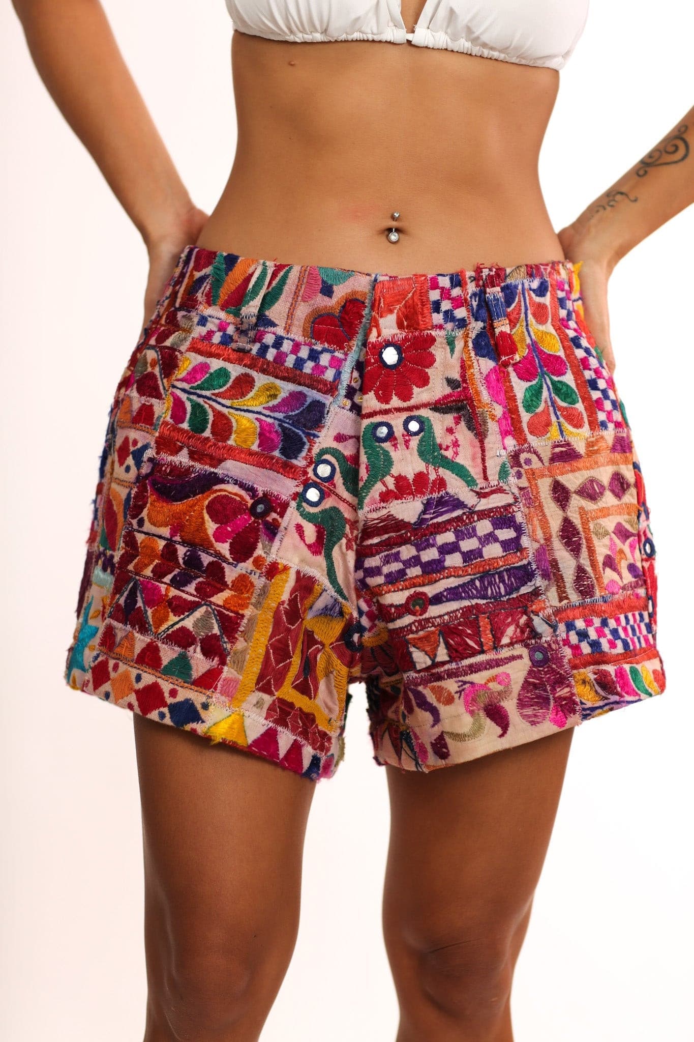 EMBROIDERED PATCHWORK SHORTS - MOMO STUDIO BERLIN - Berlin Concept Store - sustainable & ethical fashion