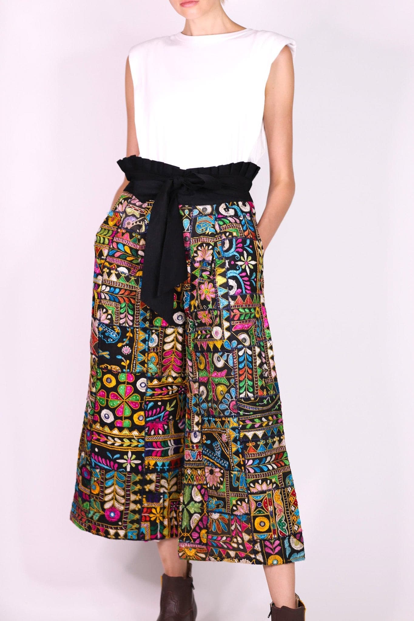 EMBROIDERED PATCHWORK WRAP PANTS BLAIRE - MOMO STUDIO BERLIN - Berlin Concept Store - sustainable & ethical fashion