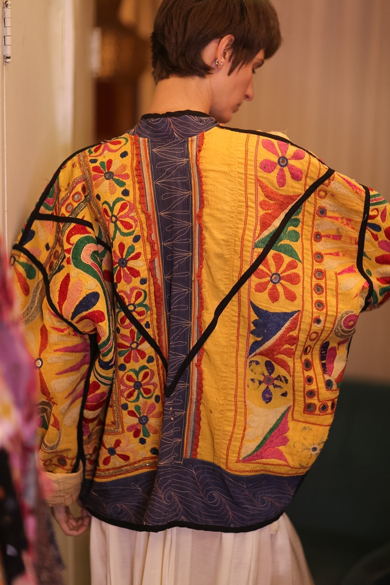 EMBROIDERED RARE VINTAGE JACKET WINTU - MOMO STUDIO BERLIN - Berlin Concept Store - sustainable & ethical fashion
