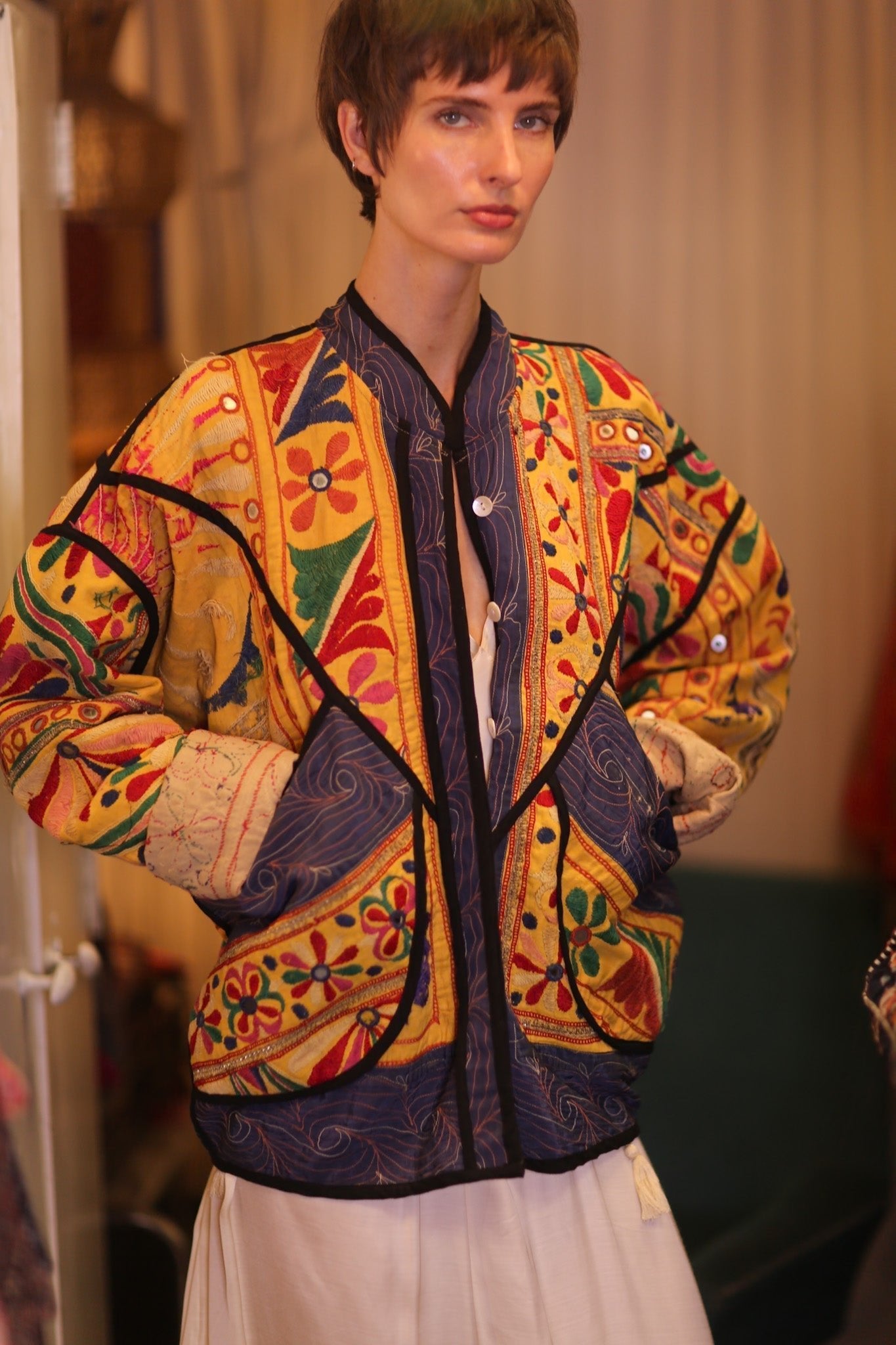 EMBROIDERED RARE VINTAGE JACKET WINTU - MOMO STUDIO BERLIN - Berlin Concept Store - sustainable & ethical fashion