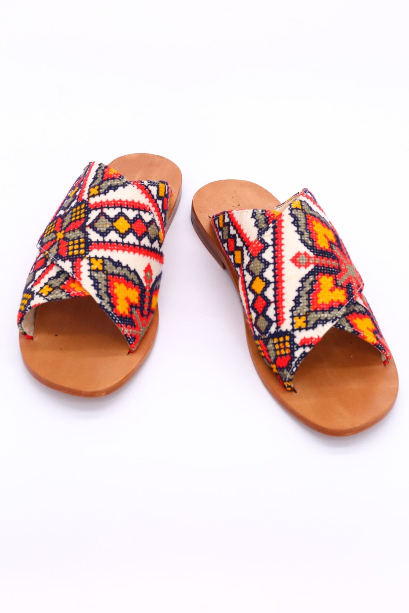 EMBROIDERED SANDALS DAISY - MOMO STUDIO BERLIN - Berlin Concept Store - sustainable & ethical fashion