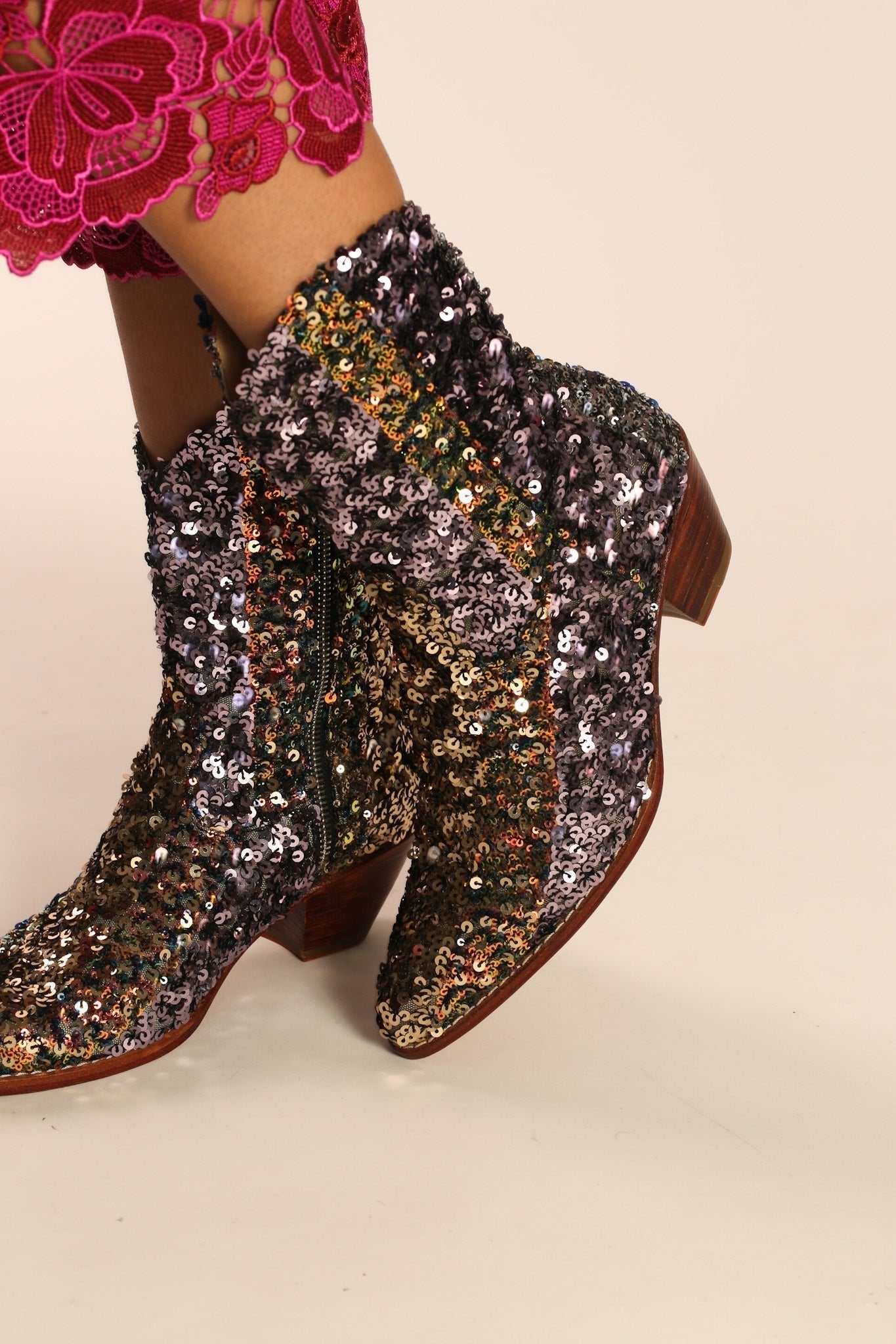 EMBROIDERED SEQUIN BOOTS ASTERIA - MOMO STUDIO BERLIN - Berlin Concept Store - sustainable & ethical fashion