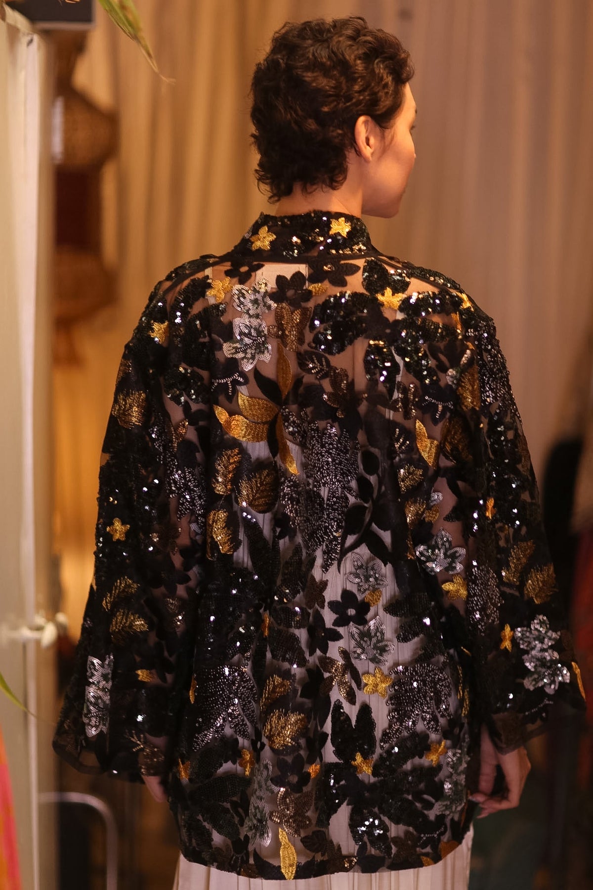 EMBROIDERED SEQUIN SHORT SILK KIMONO YU - MOMO STUDIO BERLIN - Berlin Concept Store - sustainable & ethical fashion