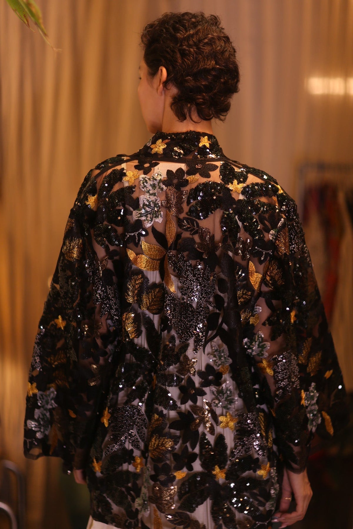 EMBROIDERED SEQUIN SHORT SILK KIMONO YU - MOMO STUDIO BERLIN - Berlin Concept Store - sustainable & ethical fashion