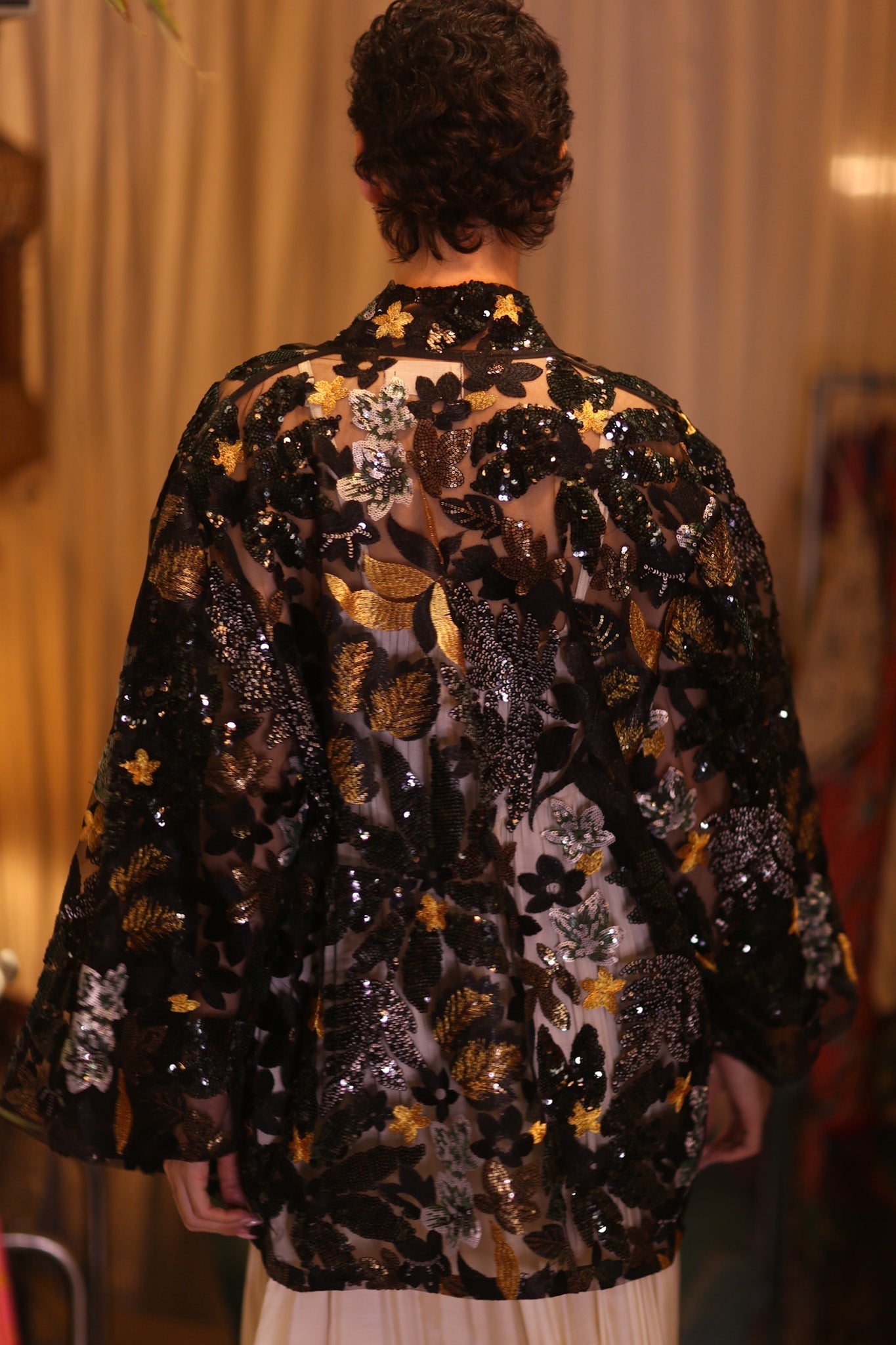 EMBROIDERED SEQUIN SHORT SILK KIMONO YU - MOMO STUDIO BERLIN - Berlin Concept Store - sustainable & ethical fashion