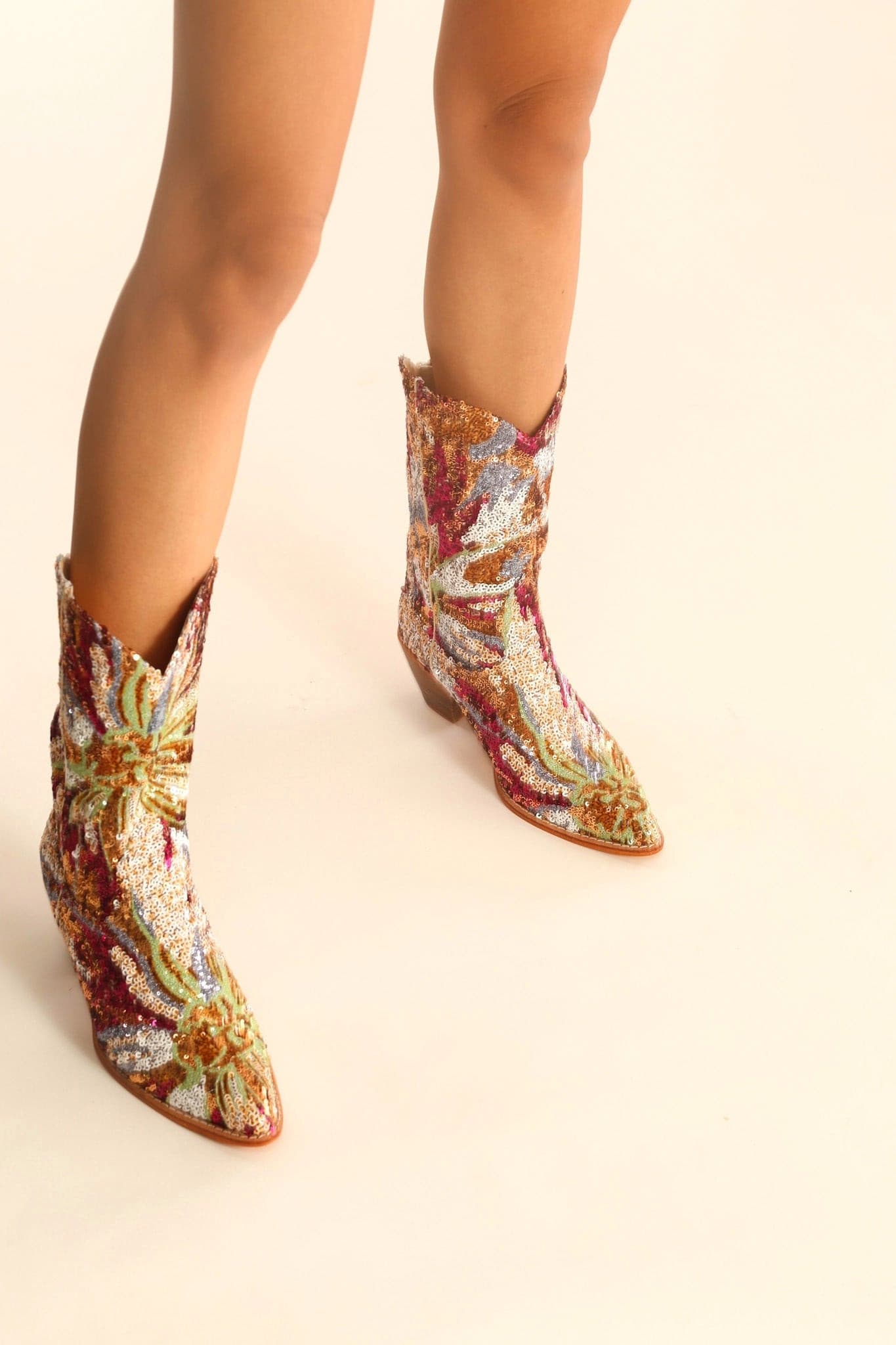 EMBROIDERED SEQUIN WESTERN BOOTS SINA - MOMO STUDIO BERLIN - Berlin Concept Store - sustainable & ethical fashion