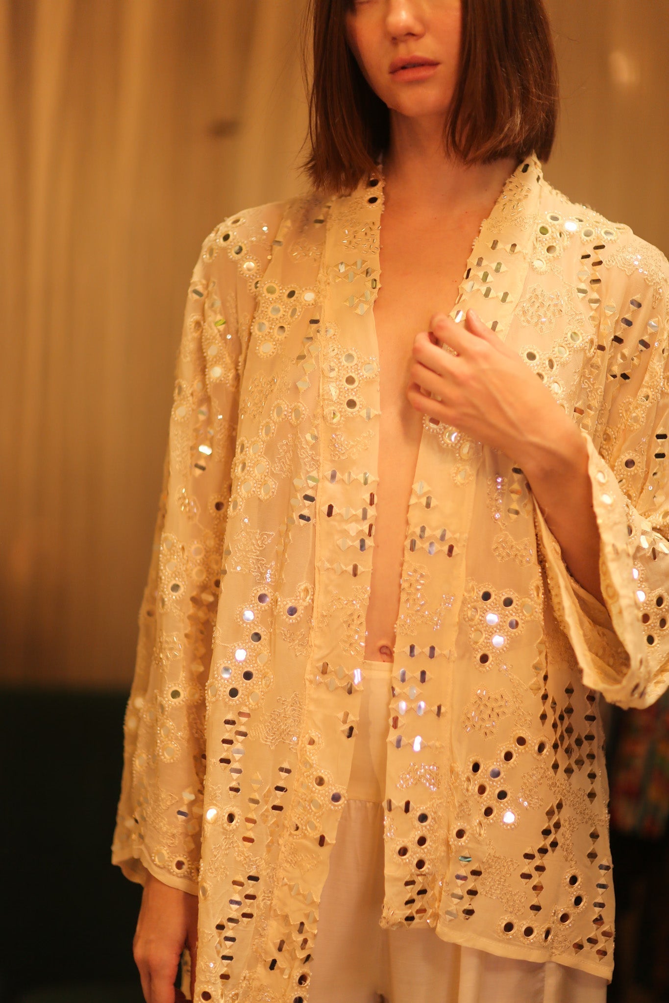 EMBROIDERED SHORT SILK KIMONO MOOSTAL - MOMO STUDIO BERLIN - Berlin Concept Store - sustainable & ethical fashion