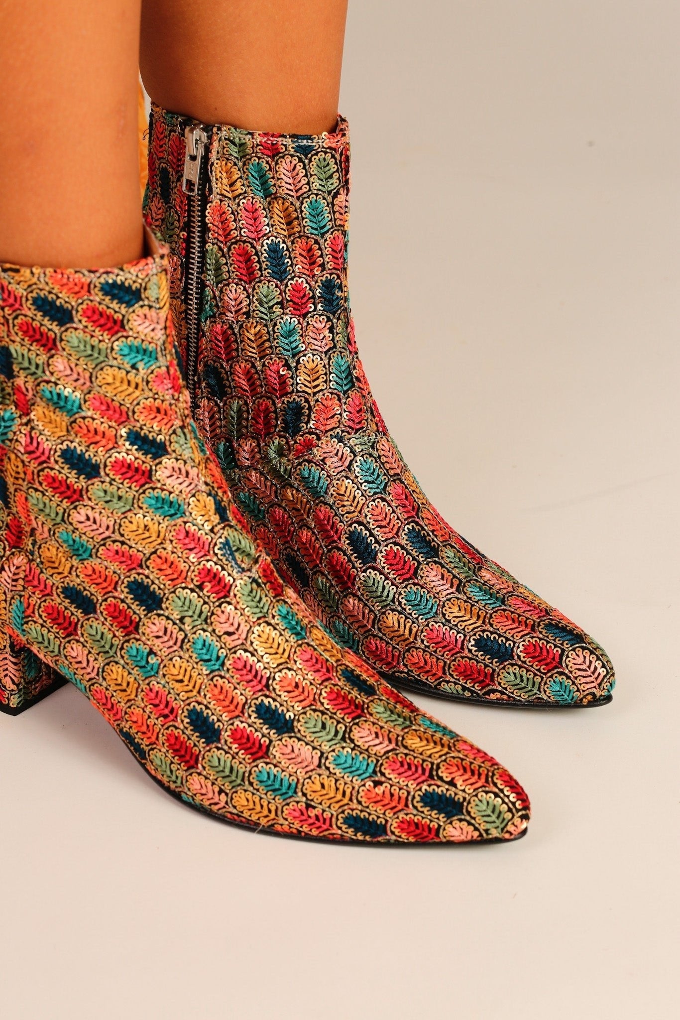 EMBROIDERED SILK BOOTS SHARON - MOMO STUDIO BERLIN - Berlin Concept Store - sustainable & ethical fashion