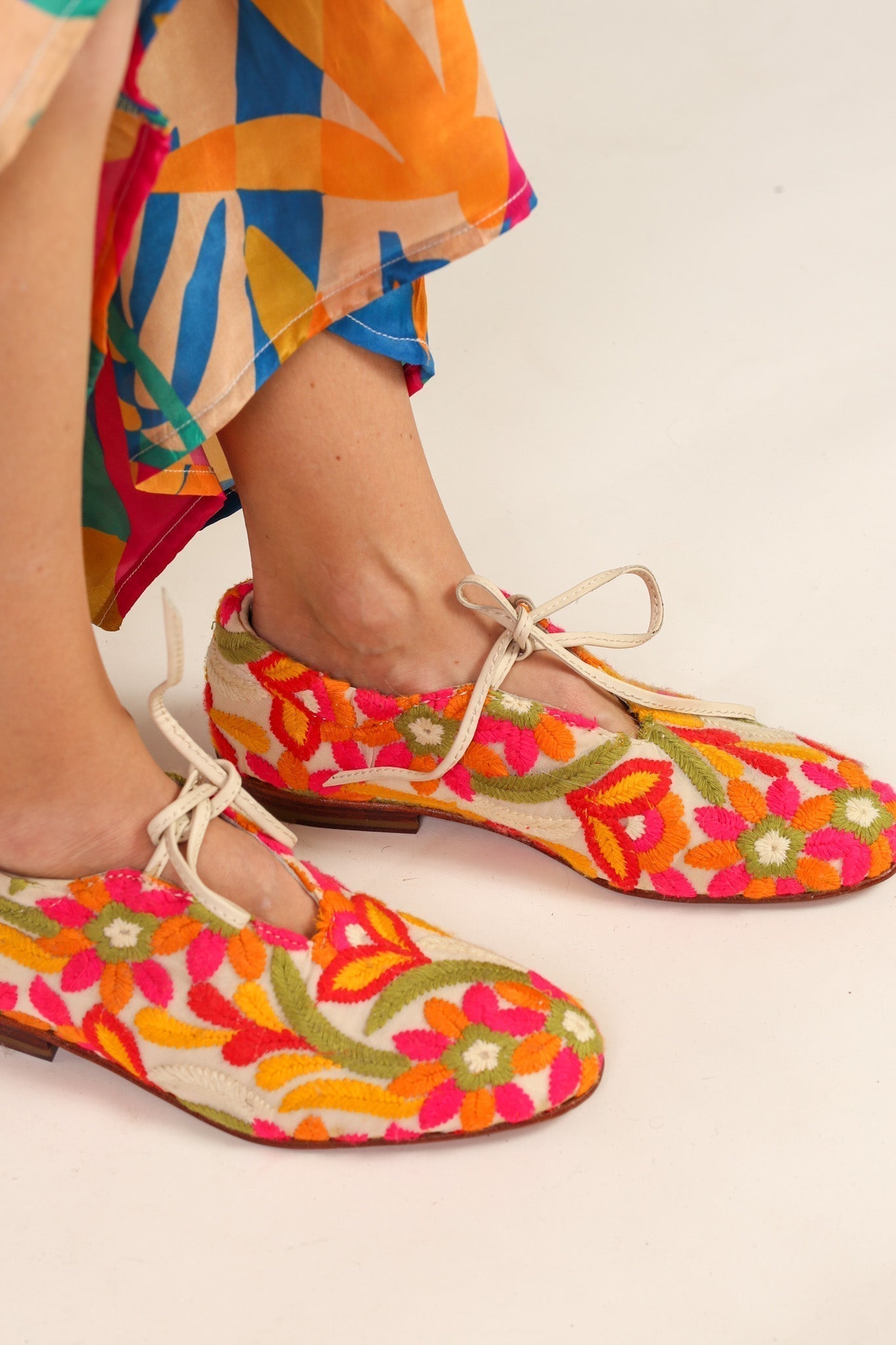 EMBROIDERED SILK FLATS LARA - MOMO STUDIO BERLIN - Berlin Concept Store - sustainable & ethical fashion