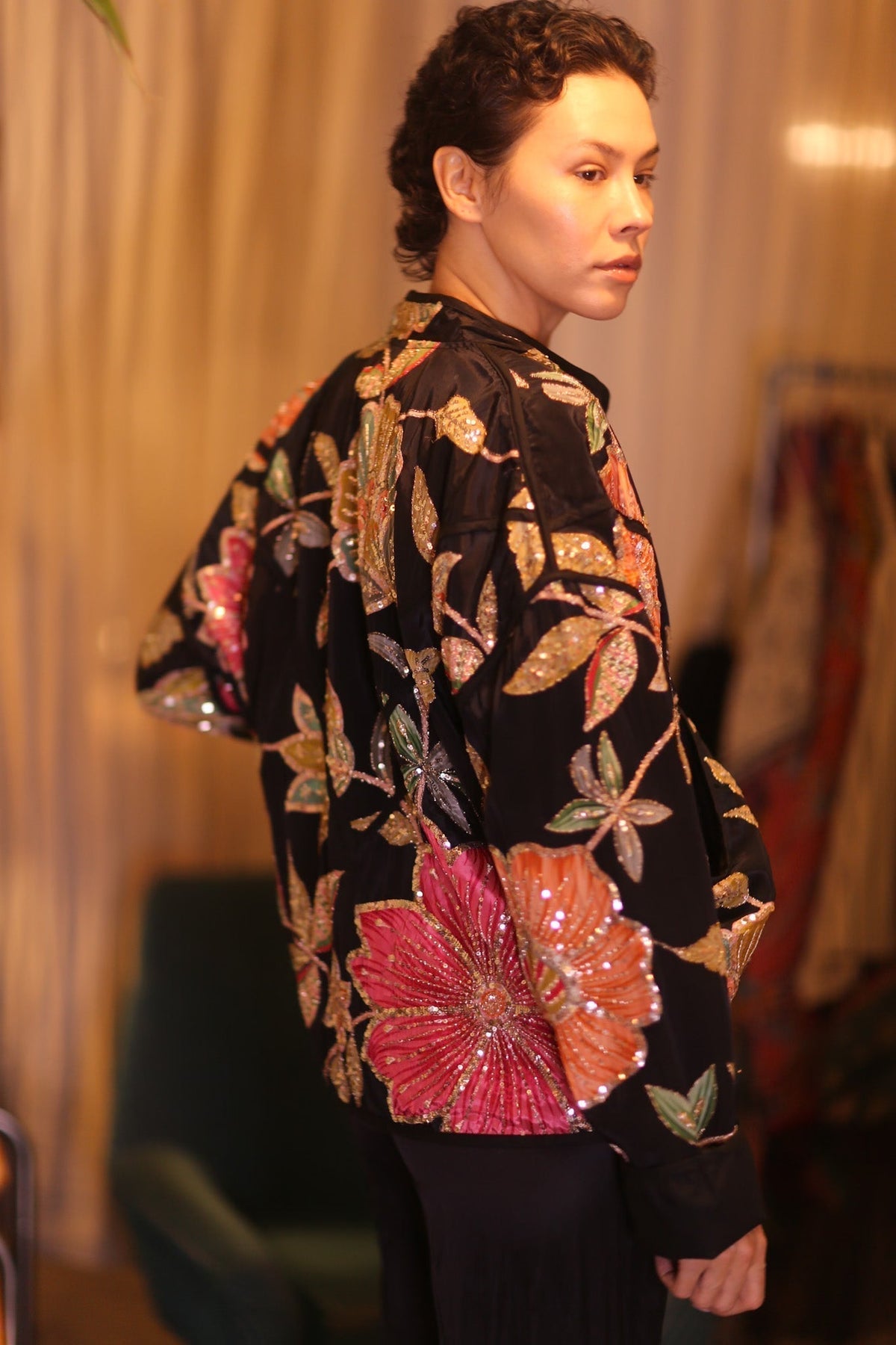 EMBROIDERED SILK JACKET MAYANI - MOMO STUDIO BERLIN - Berlin Concept Store - sustainable & ethical fashion