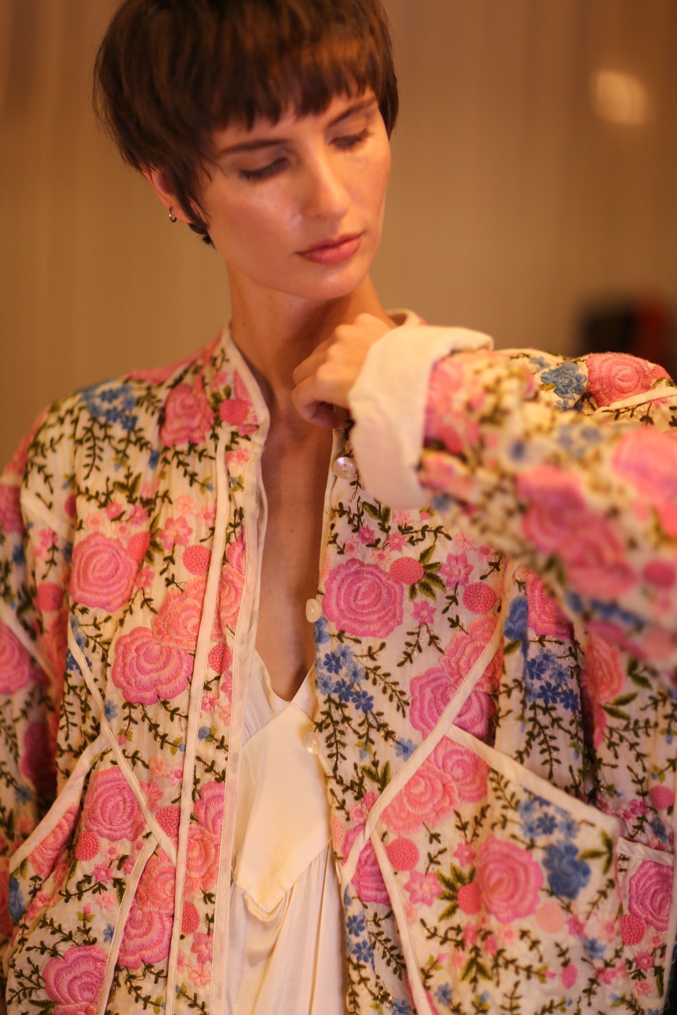 EMBROIDERED SILK JACKET ROSE GARDEN - MOMO STUDIO BERLIN - Berlin Concept Store - sustainable & ethical fashion