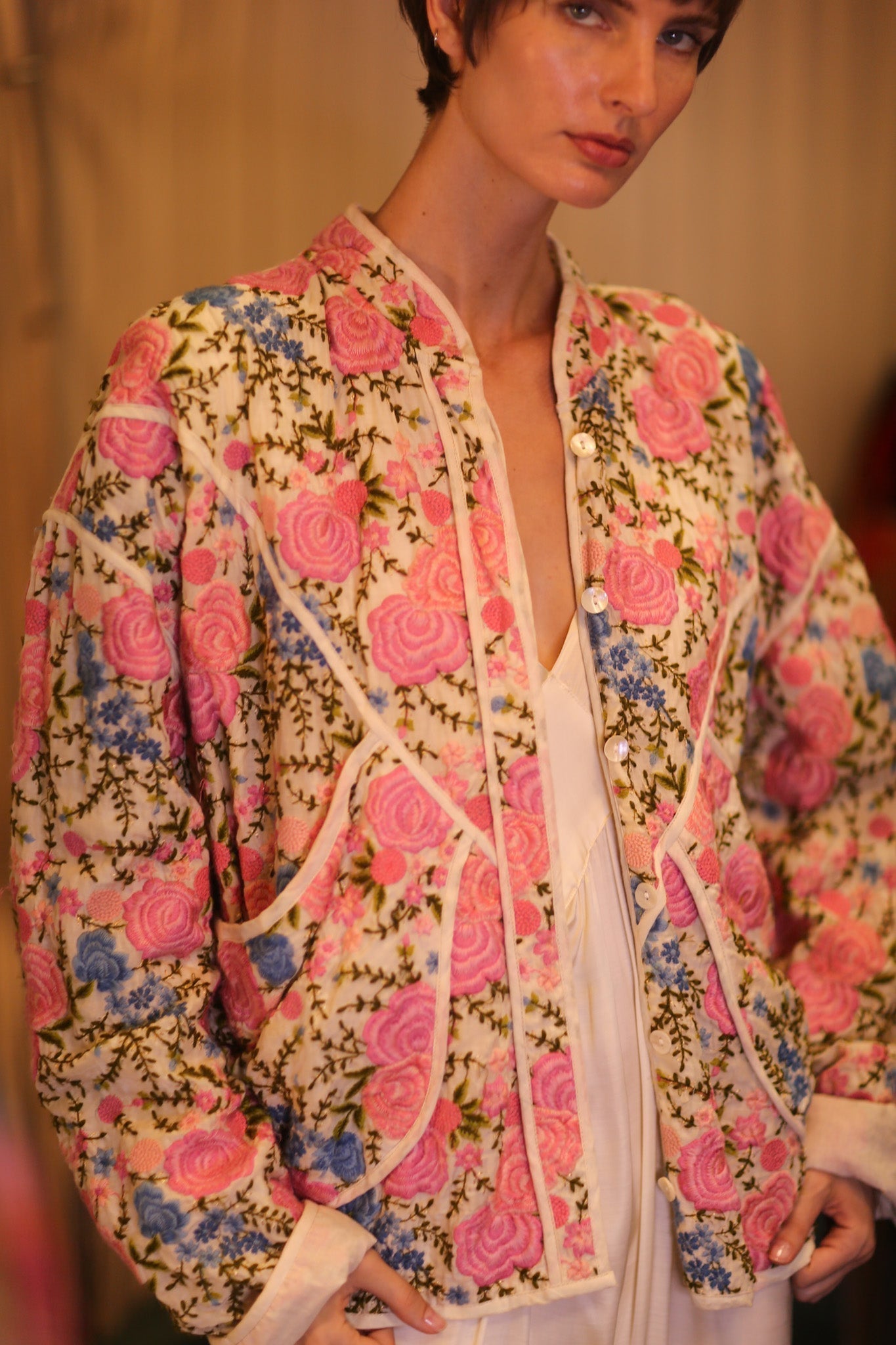 EMBROIDERED SILK JACKET ROSE GARDEN - MOMO STUDIO BERLIN - Berlin Concept Store - sustainable & ethical fashion