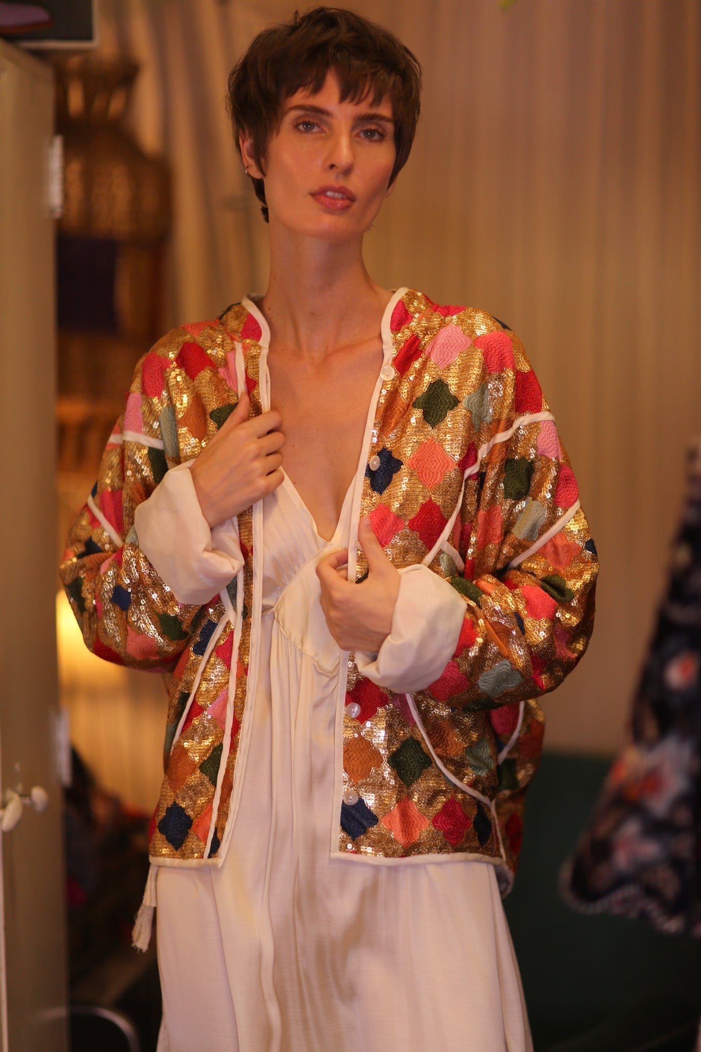 EMBROIDERED SILK JACKET ROYALE - MOMO STUDIO BERLIN - Berlin Concept Store - sustainable & ethical fashion