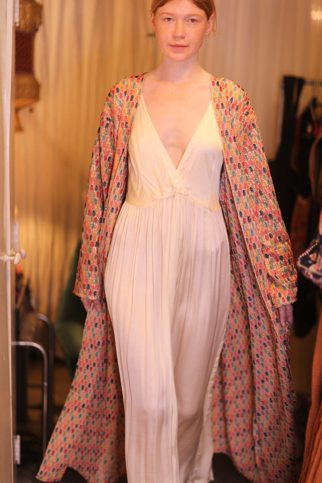 EMBROIDERED SILK KIMONO CONSTANCA BOREA - MOMO STUDIO BERLIN - Berlin Concept Store - sustainable & ethical fashion