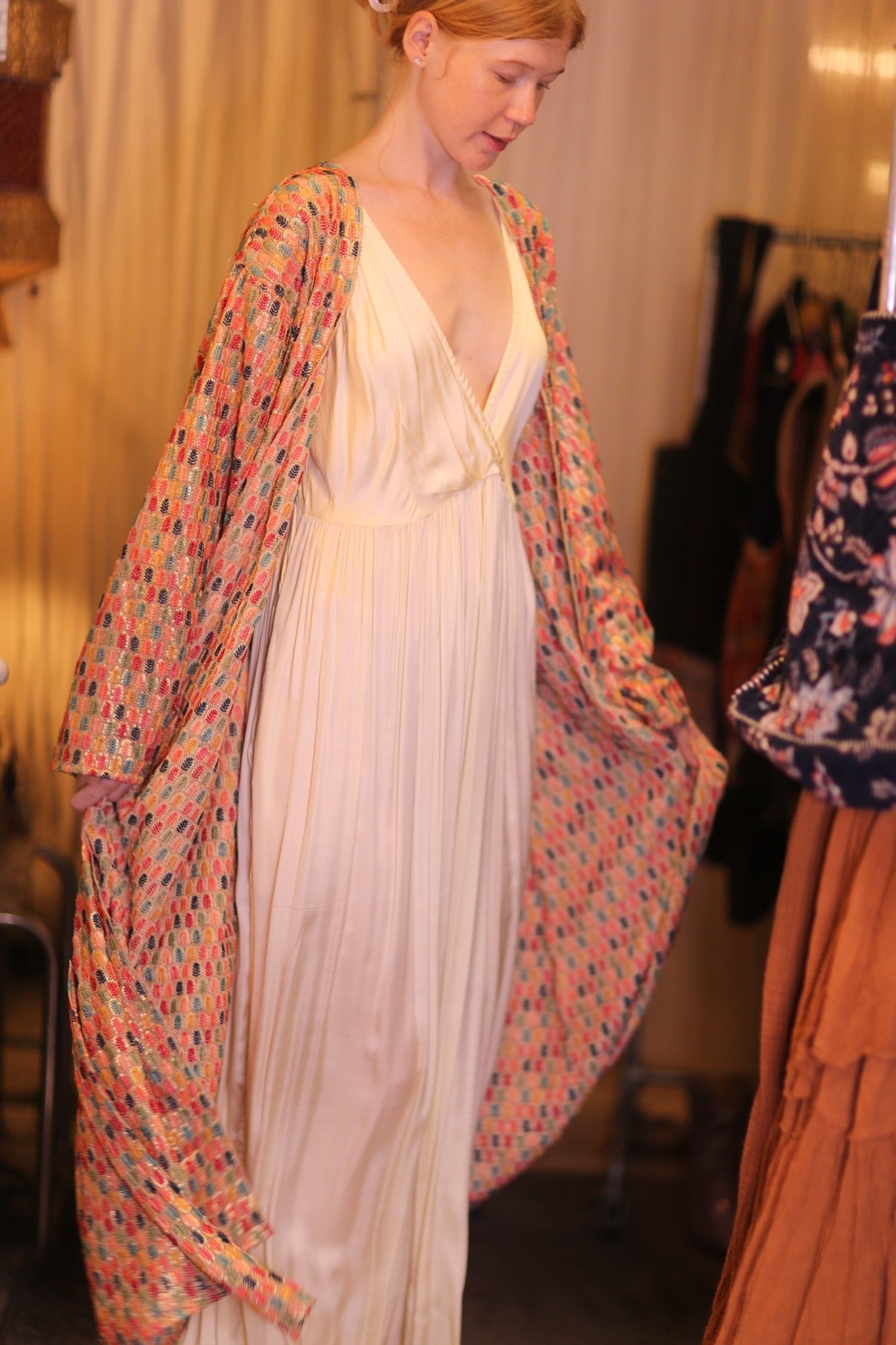EMBROIDERED SILK KIMONO CONSTANCA BOREA - MOMO STUDIO BERLIN - Berlin Concept Store - sustainable & ethical fashion