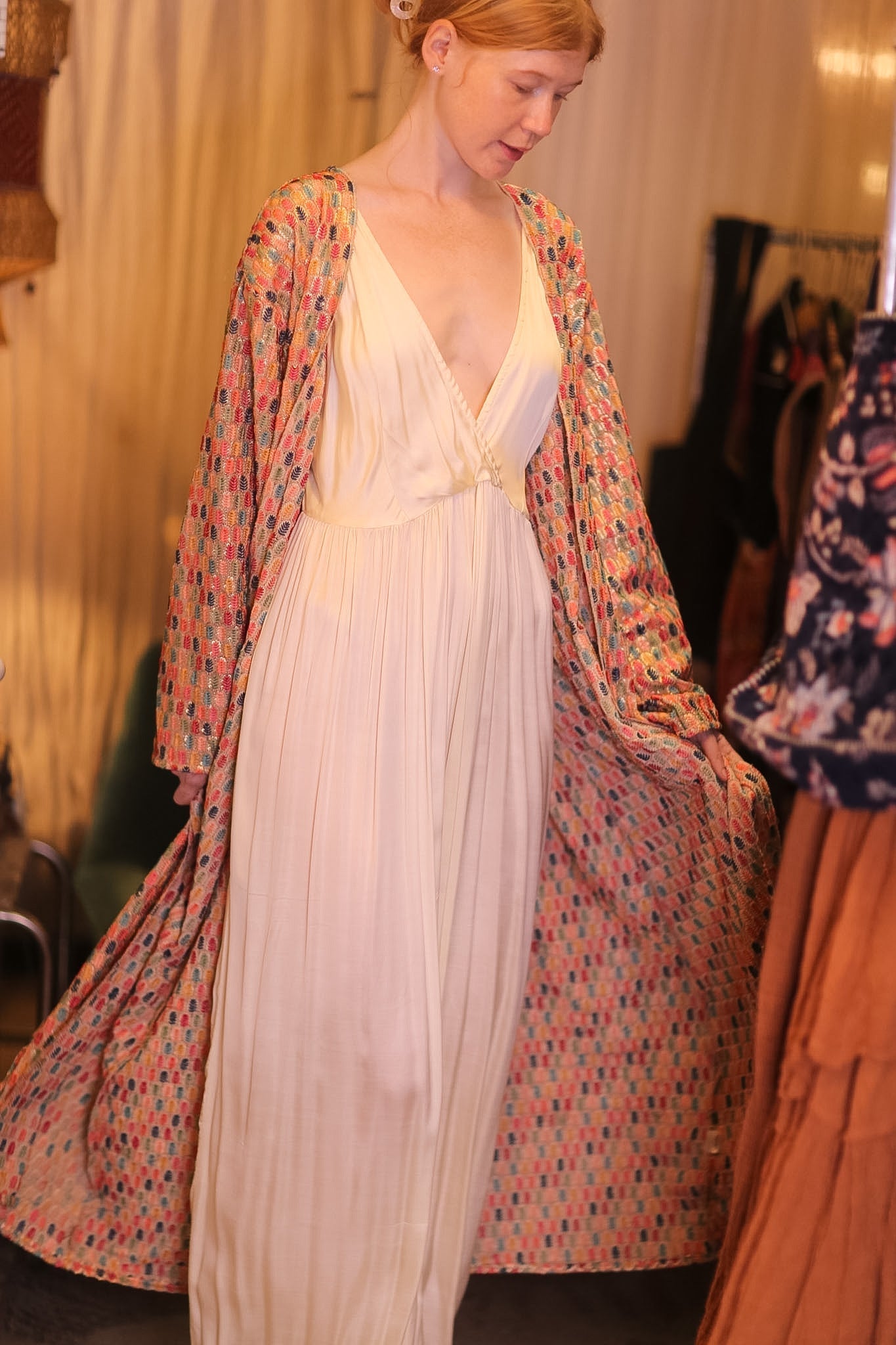 EMBROIDERED SILK KIMONO CONSTANCA BOREA - MOMO STUDIO BERLIN - Berlin Concept Store - sustainable & ethical fashion