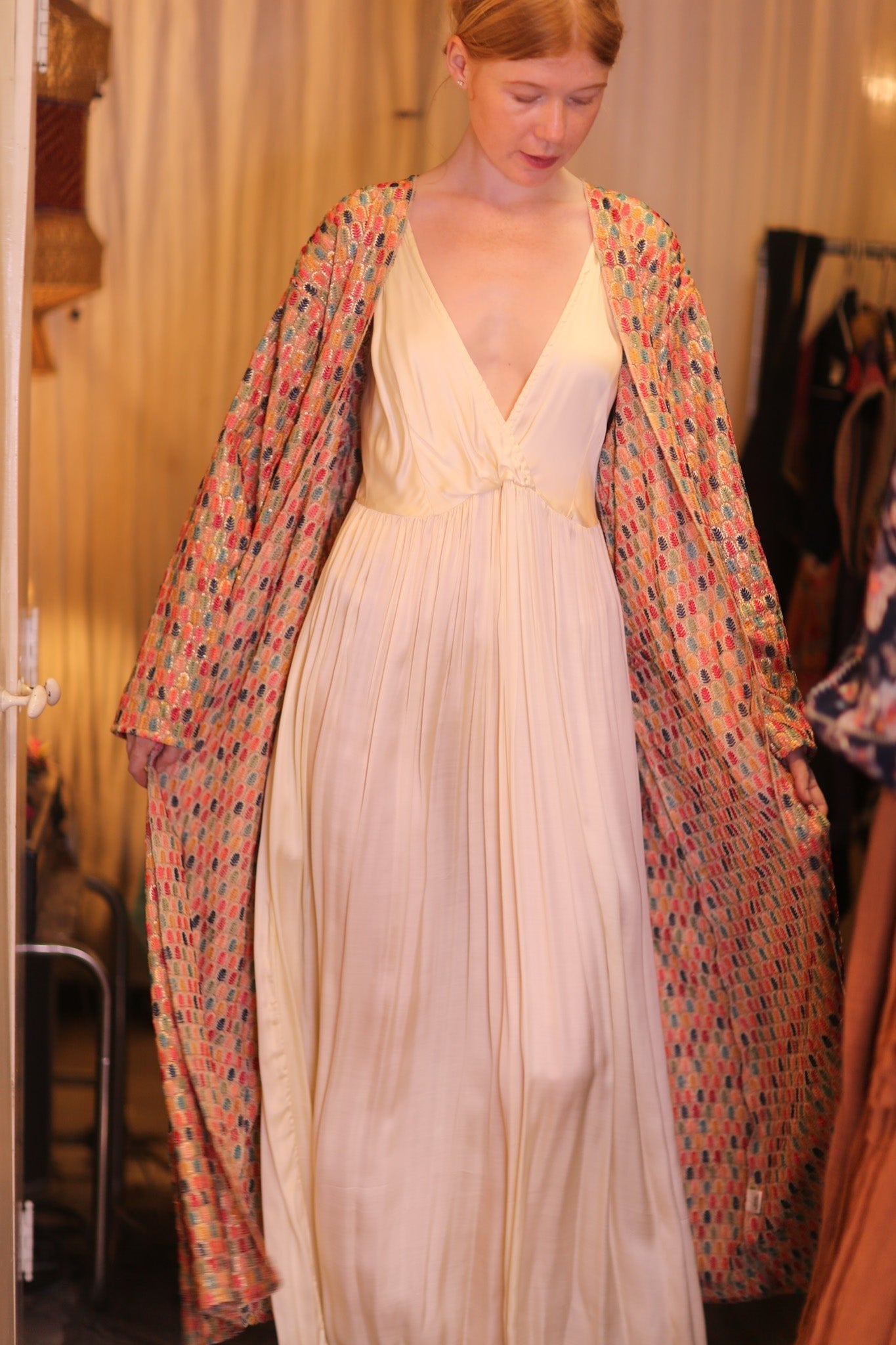 EMBROIDERED SILK KIMONO CONSTANCA BOREA - MOMO STUDIO BERLIN - Berlin Concept Store - sustainable & ethical fashion