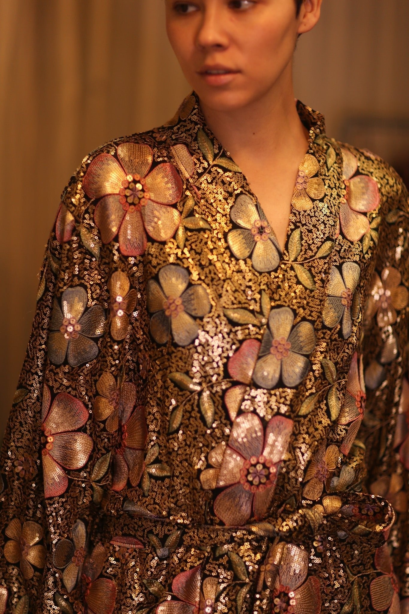 EMBROIDERED SILK KIMONO FLOWERS GOLDEN - MOMO STUDIO BERLIN - Berlin Concept Store - sustainable & ethical fashion